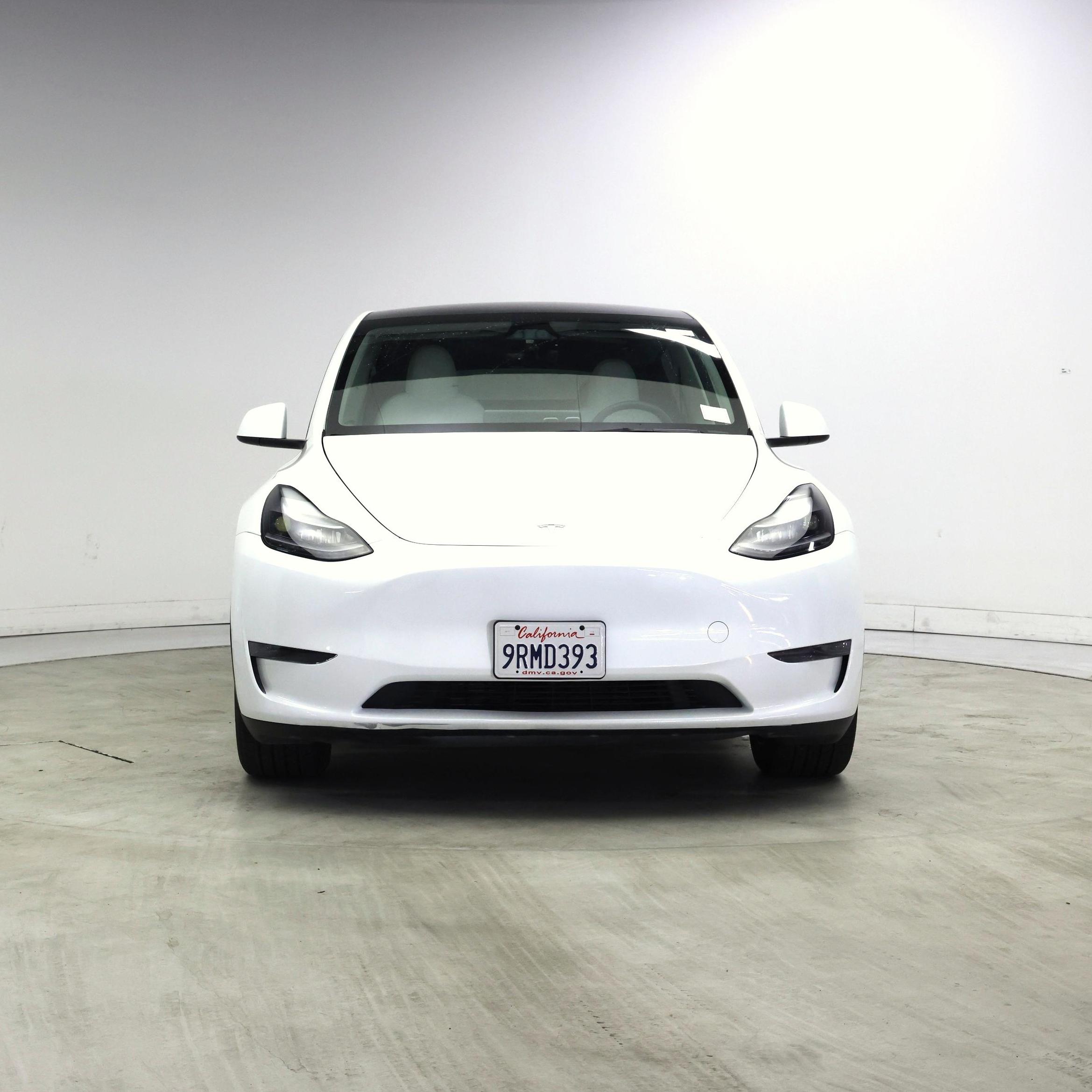 Thumbnail: 2025 Tesla Model Y - 5