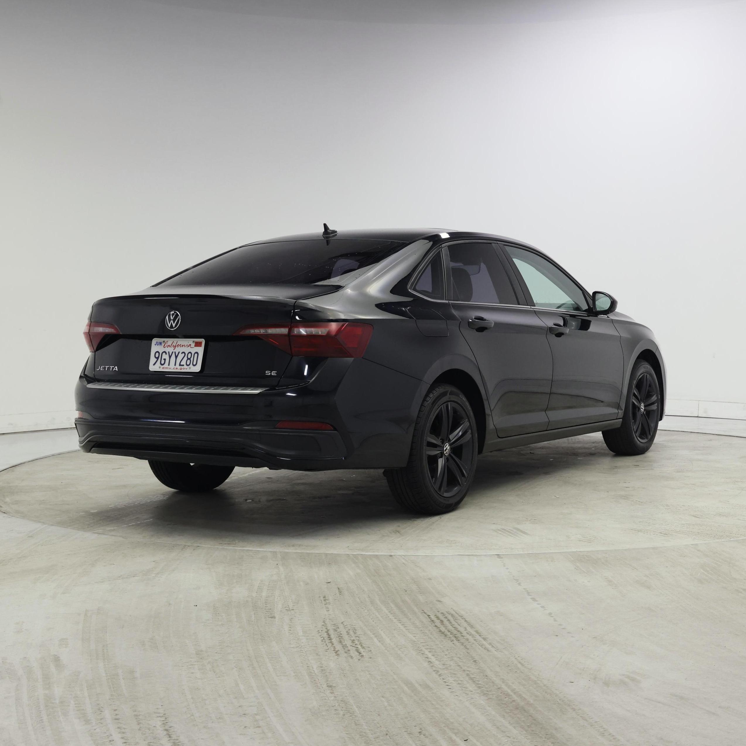 Thumbnail: 2023 Volkswagen Jetta - 8