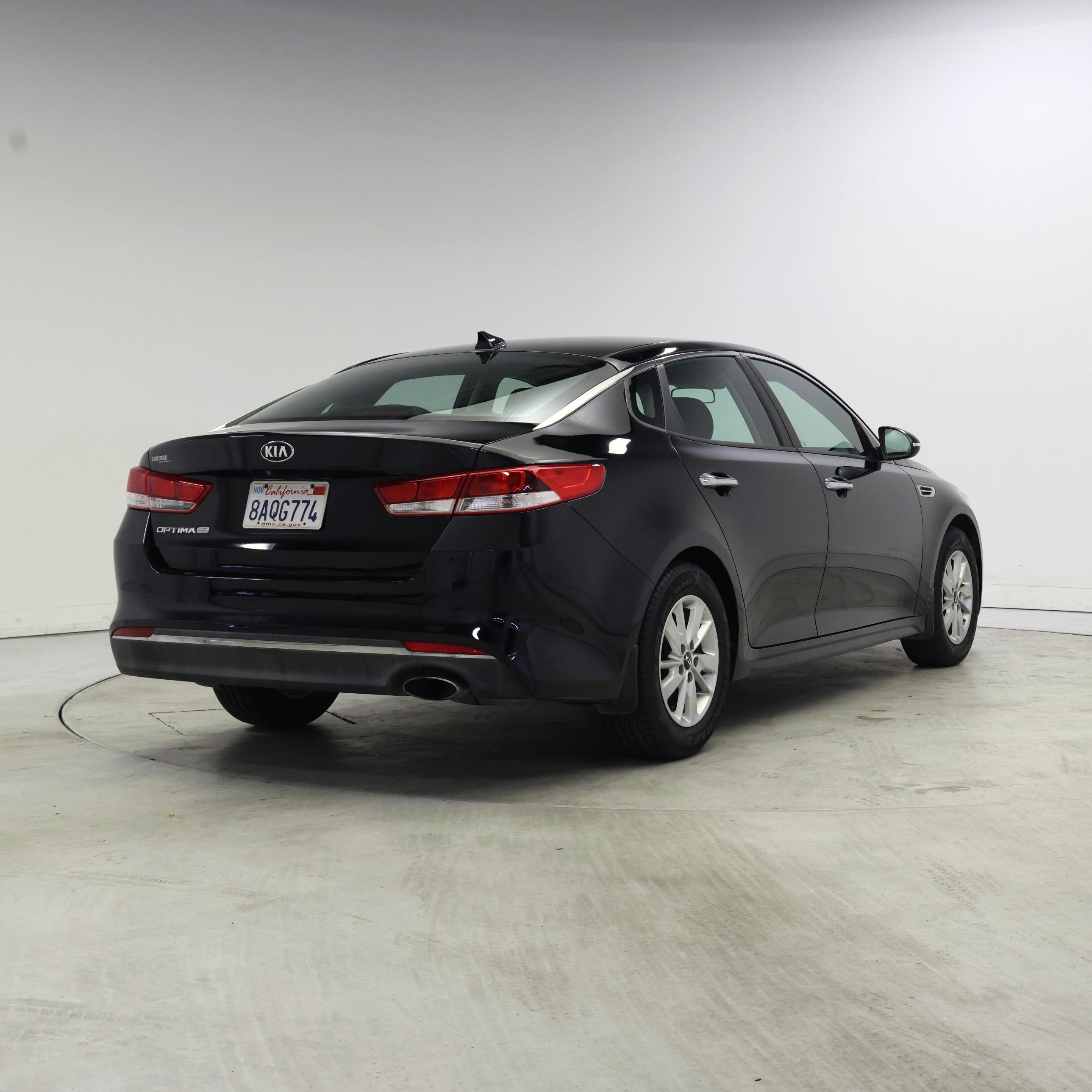 Thumbnail: 2016 Kia Optima - 8