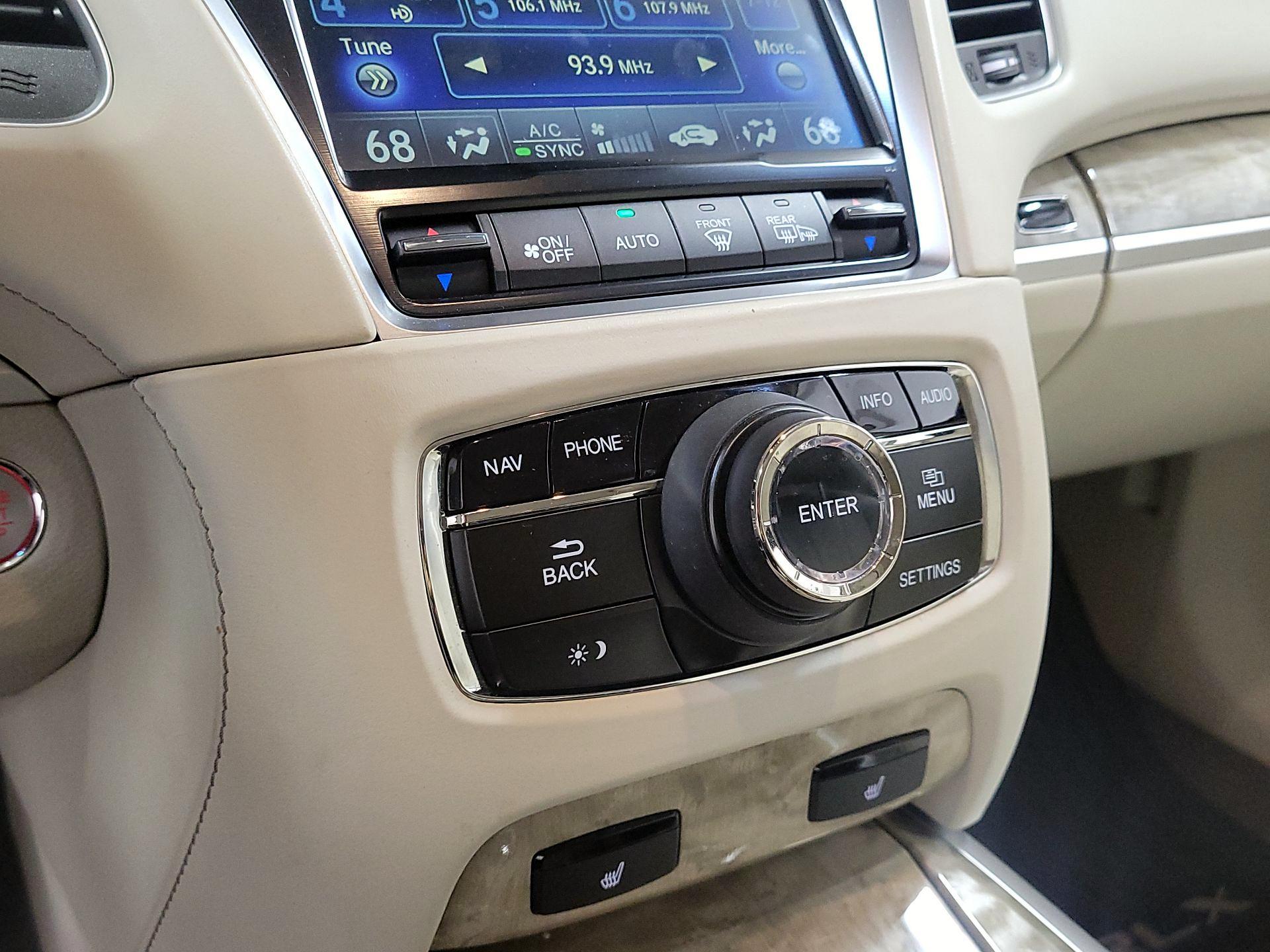 Thumbnail: 2018 Acura RLX - 14