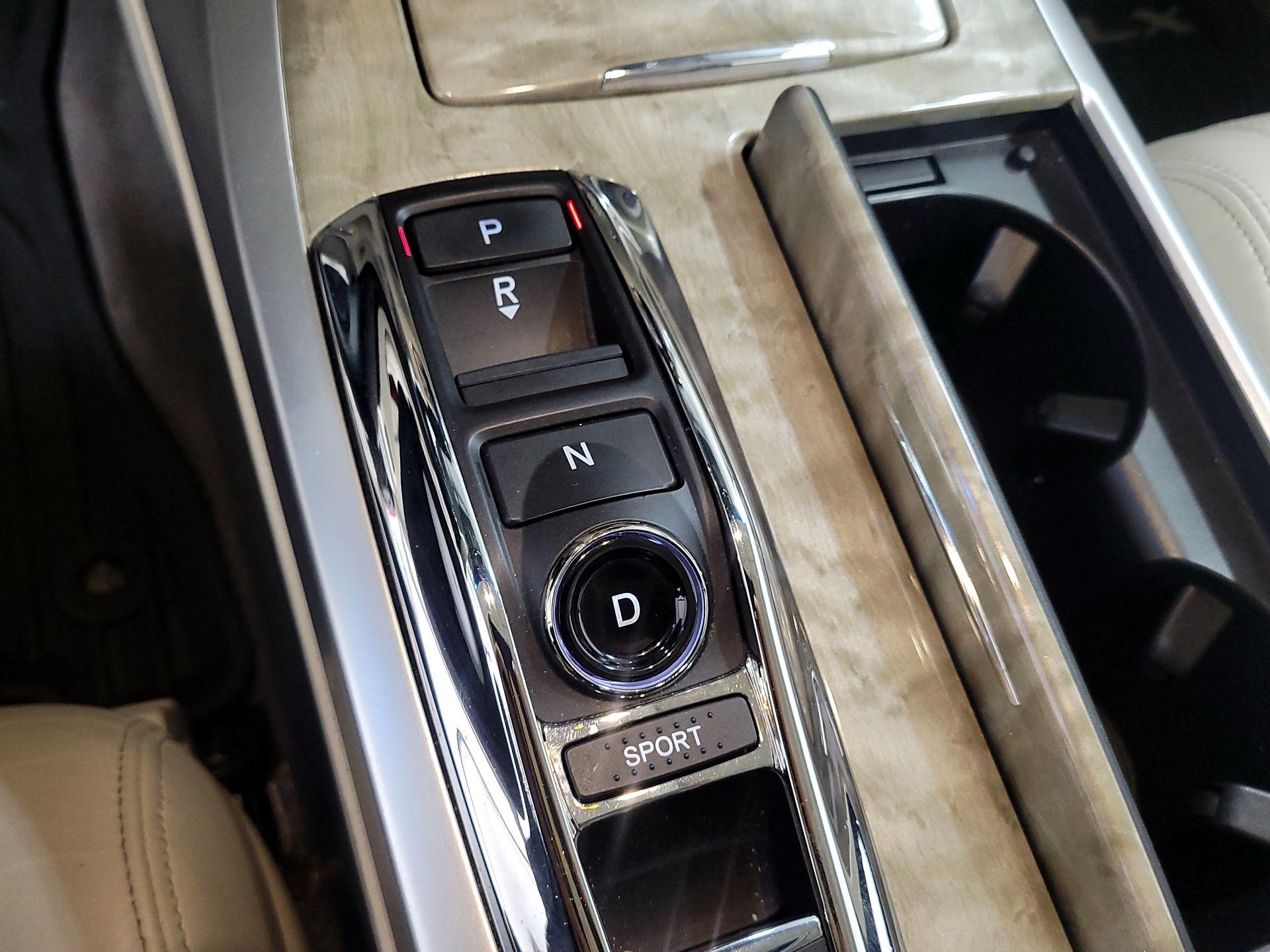 Thumbnail: 2018 Acura RLX - 15