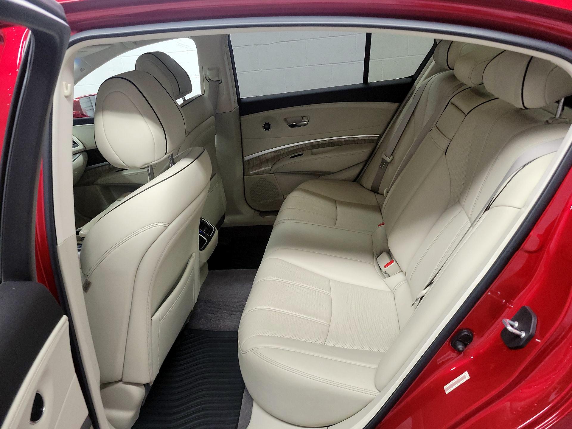 Thumbnail: 2018 Acura RLX - 16