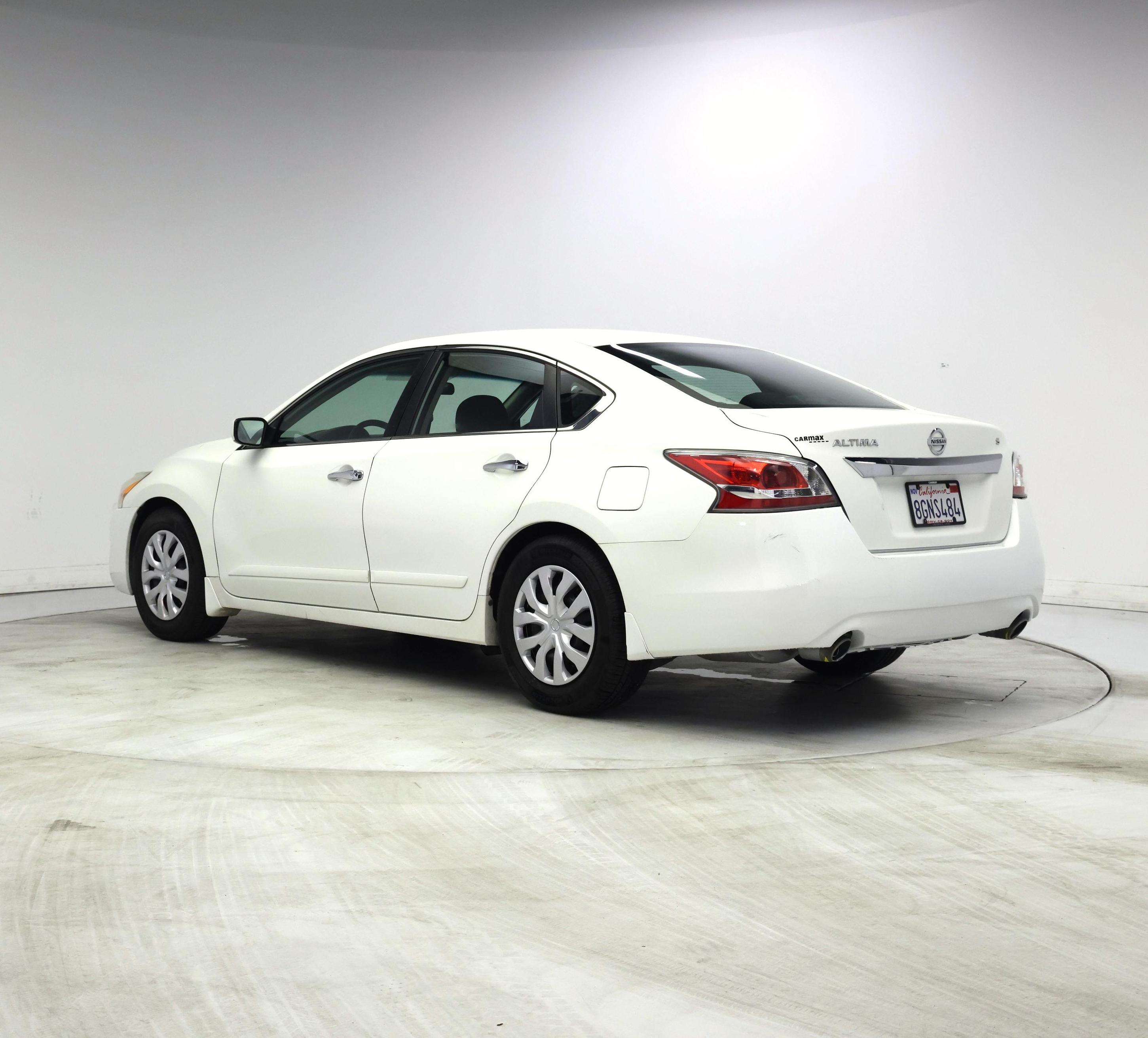 Thumbnail: 2015 Nissan Altima - 2