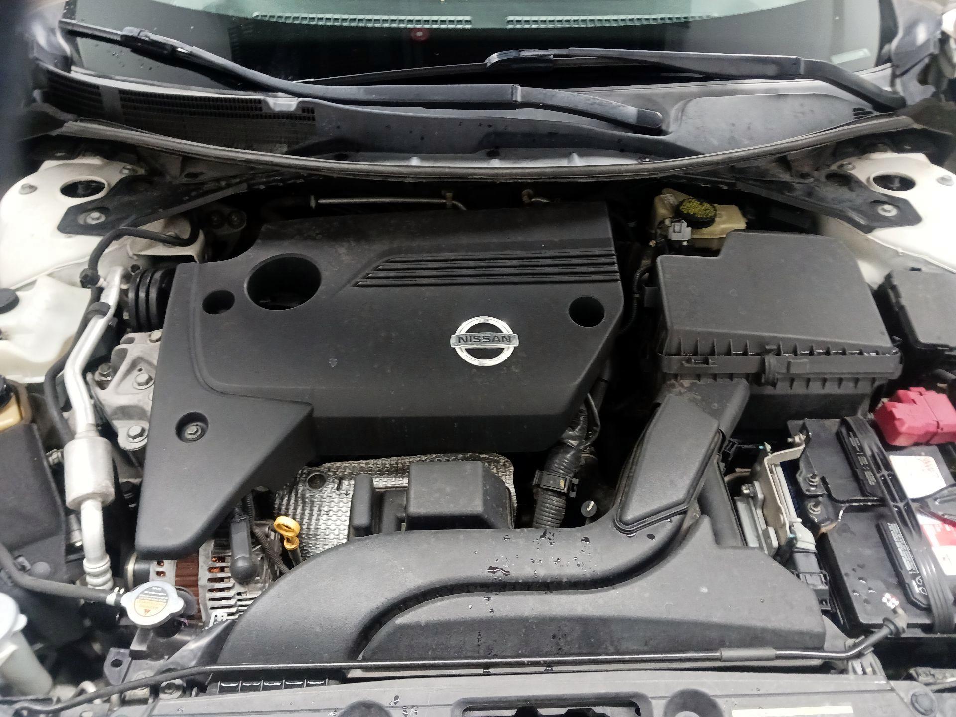 Thumbnail: 2015 Nissan Altima - 19