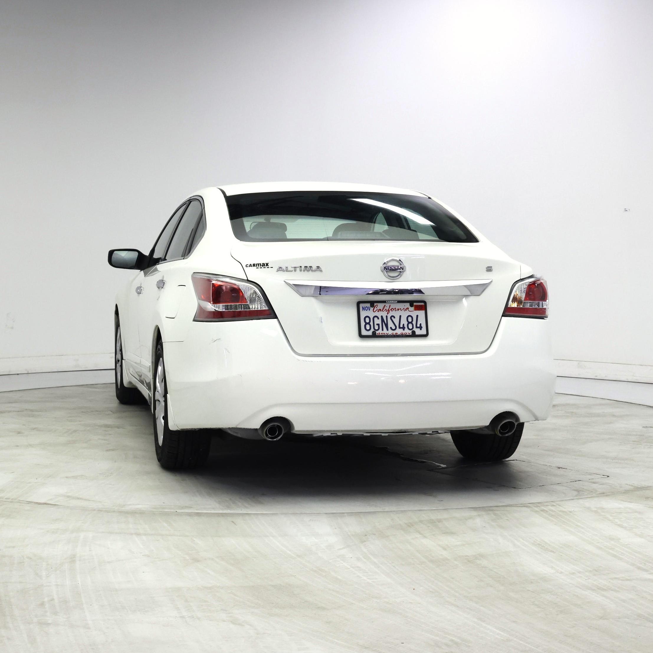 Thumbnail: 2015 Nissan Altima - 6