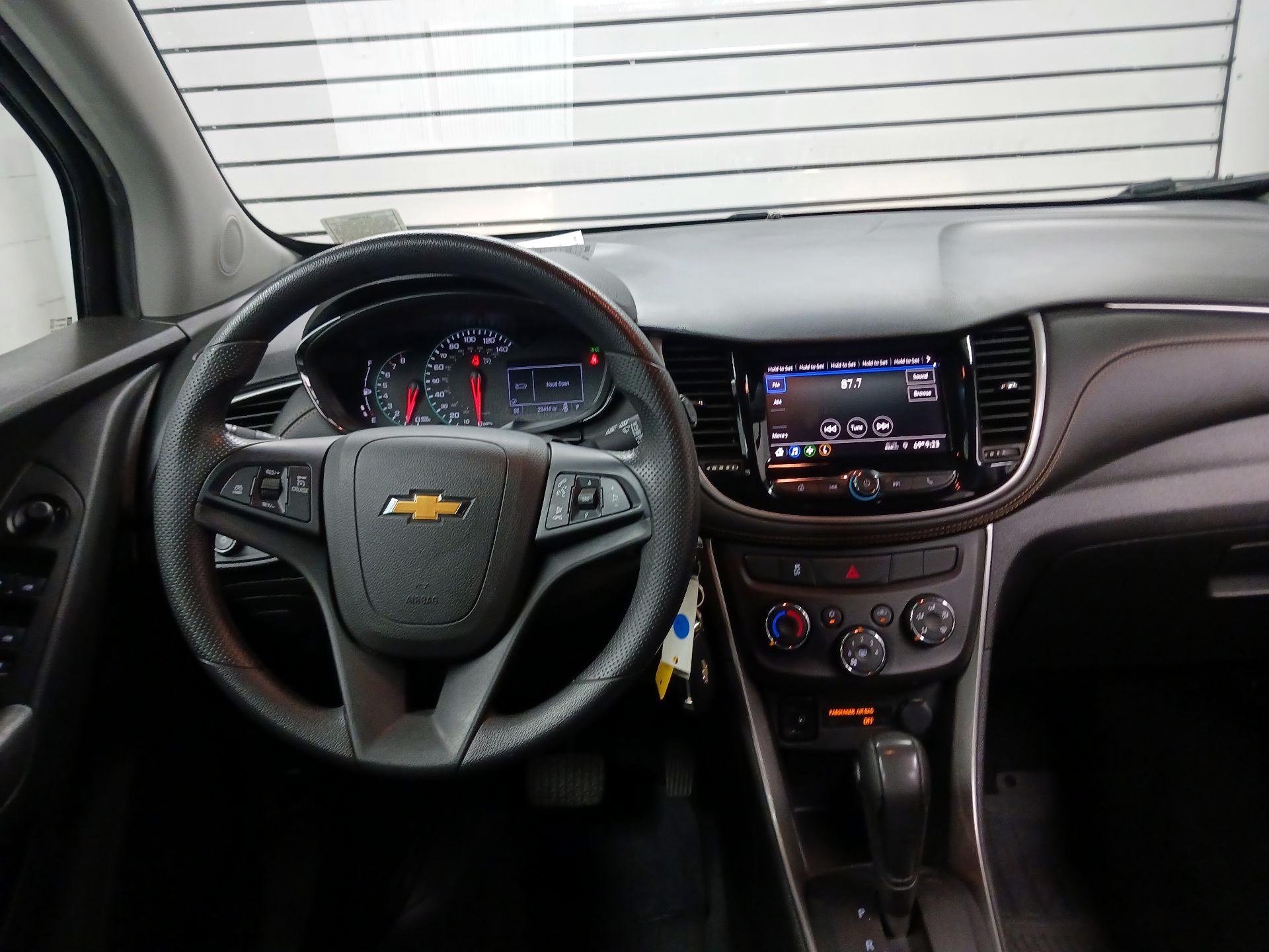 Thumbnail: 2020 Chevrolet Trax - 9