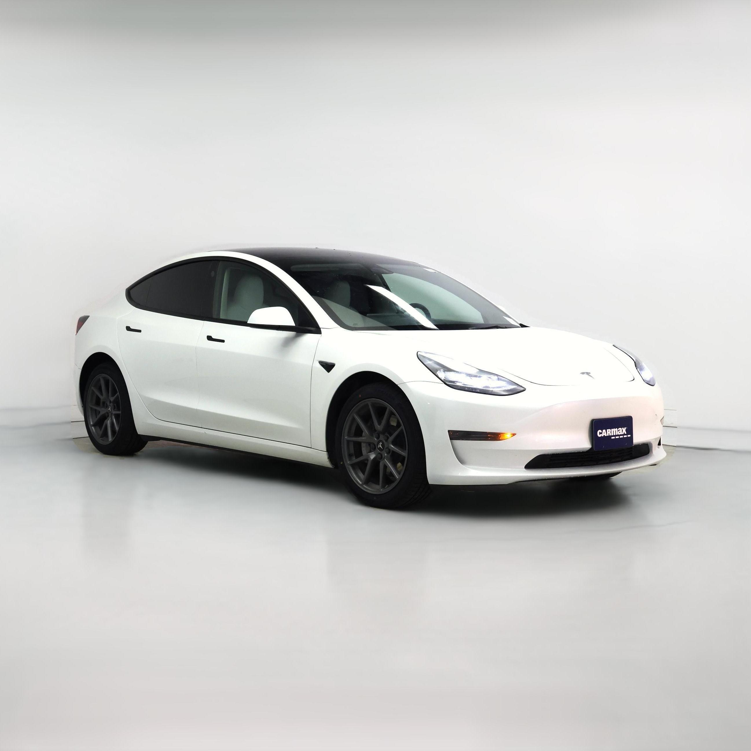 Thumbnail: 2023 Tesla Model 3 - 1