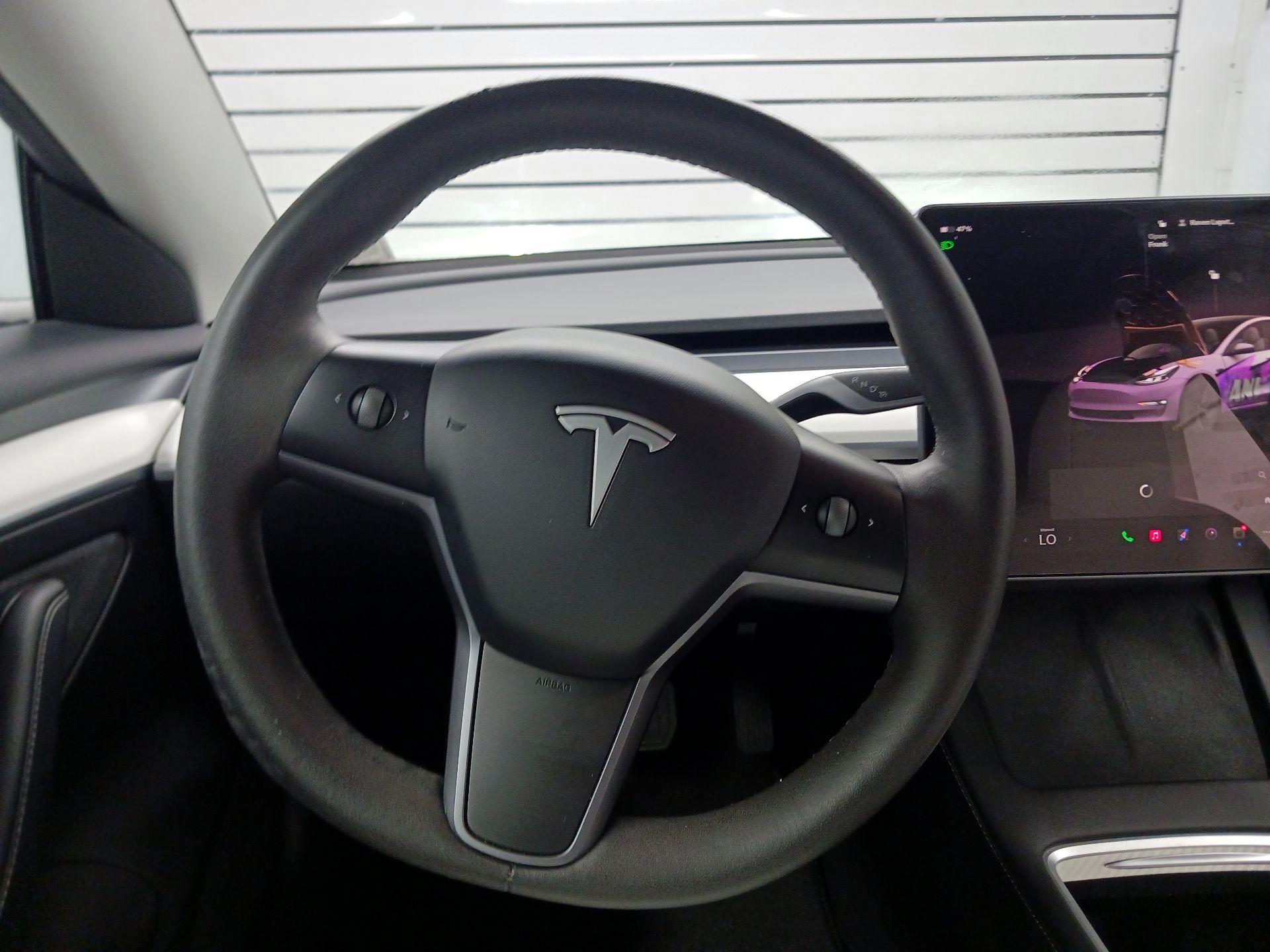 Thumbnail: 2023 Tesla Model 3 - 10
