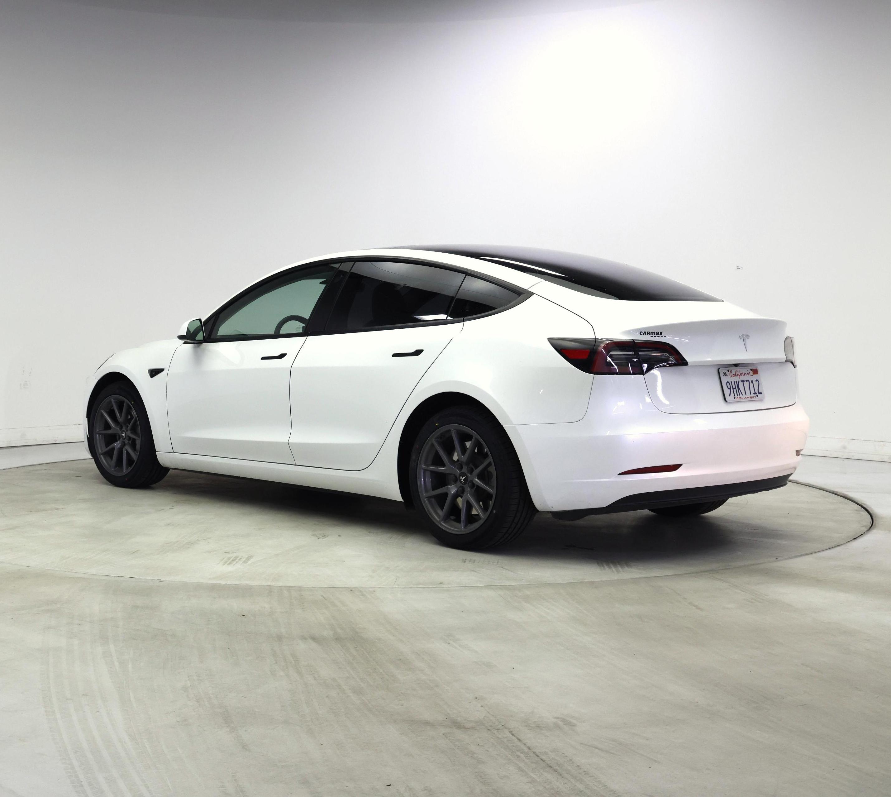 Thumbnail: 2023 Tesla Model 3 - 2