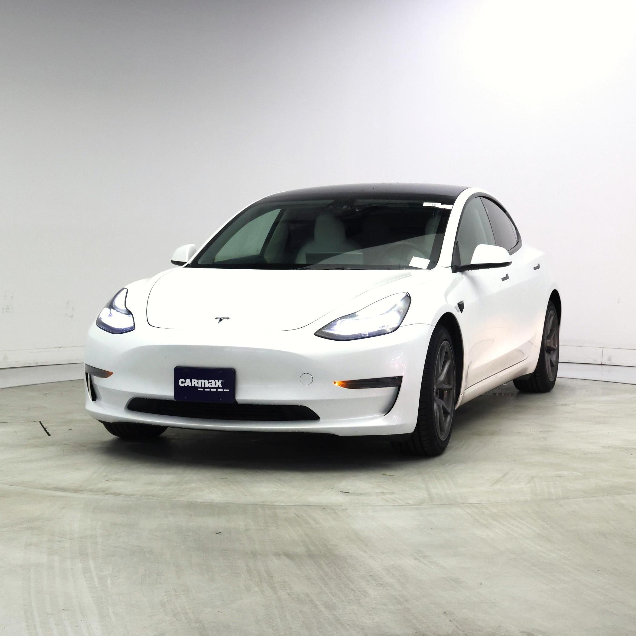 Thumbnail: 2023 Tesla Model 3 - 4