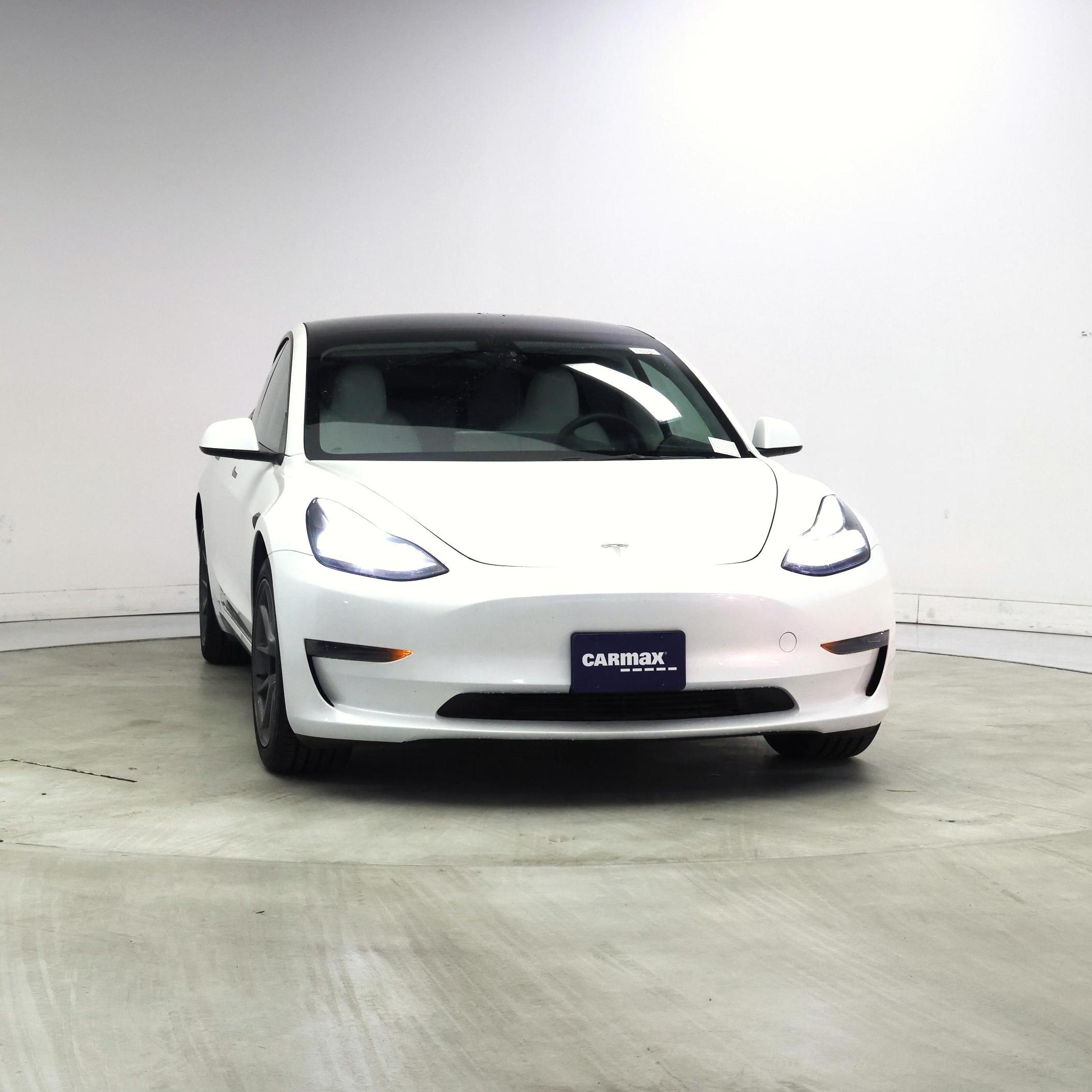 Thumbnail: 2023 Tesla Model 3 - 5