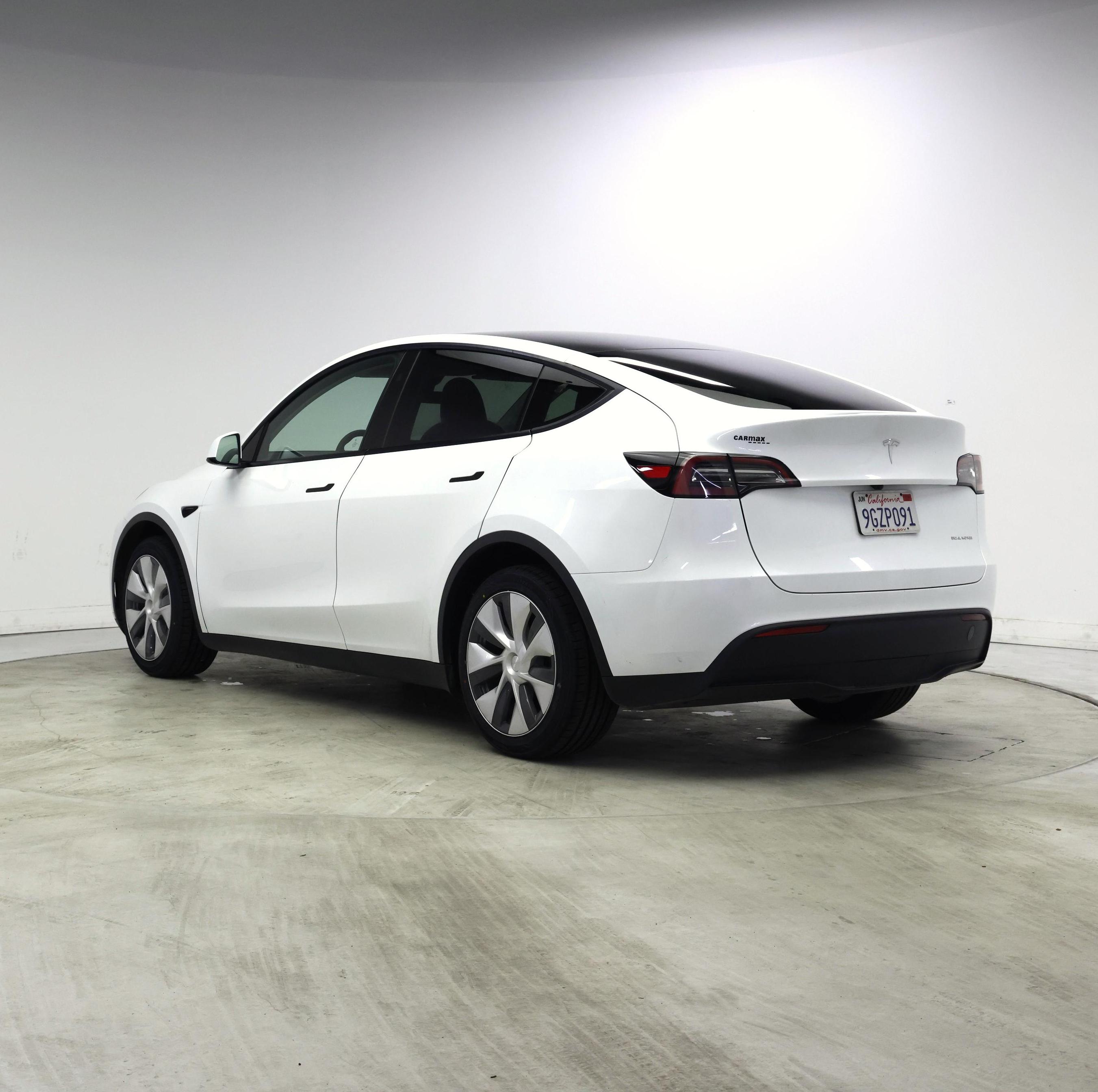Thumbnail: 2023 Tesla Model Y - 2