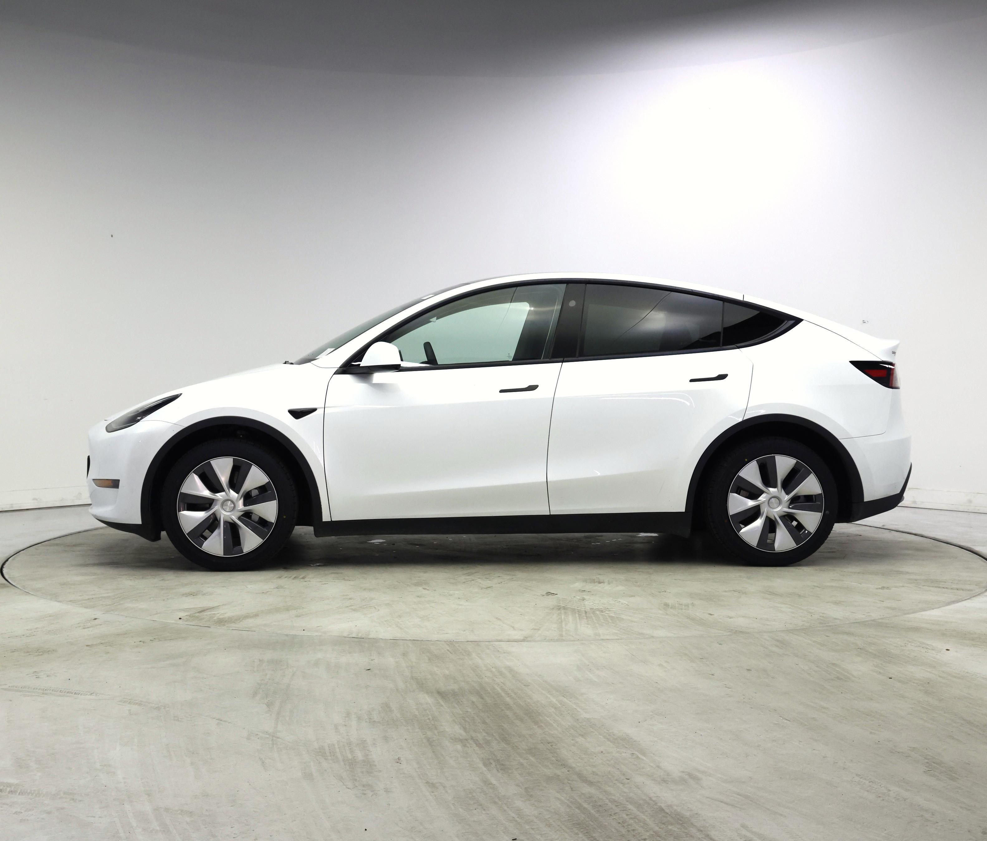 Thumbnail: 2023 Tesla Model Y - 3