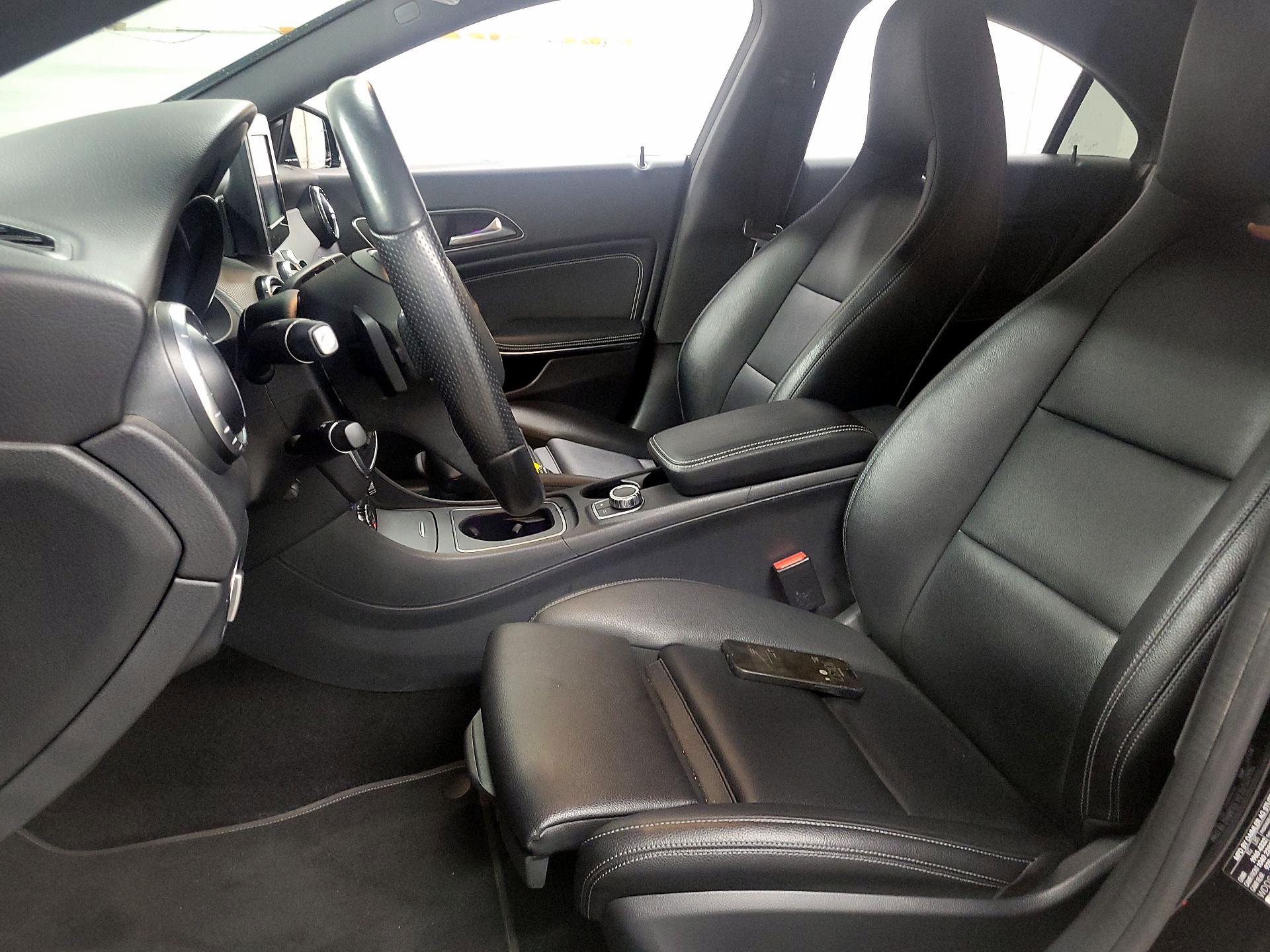 Thumbnail: 2016 Mercedes-Benz CLA - 11