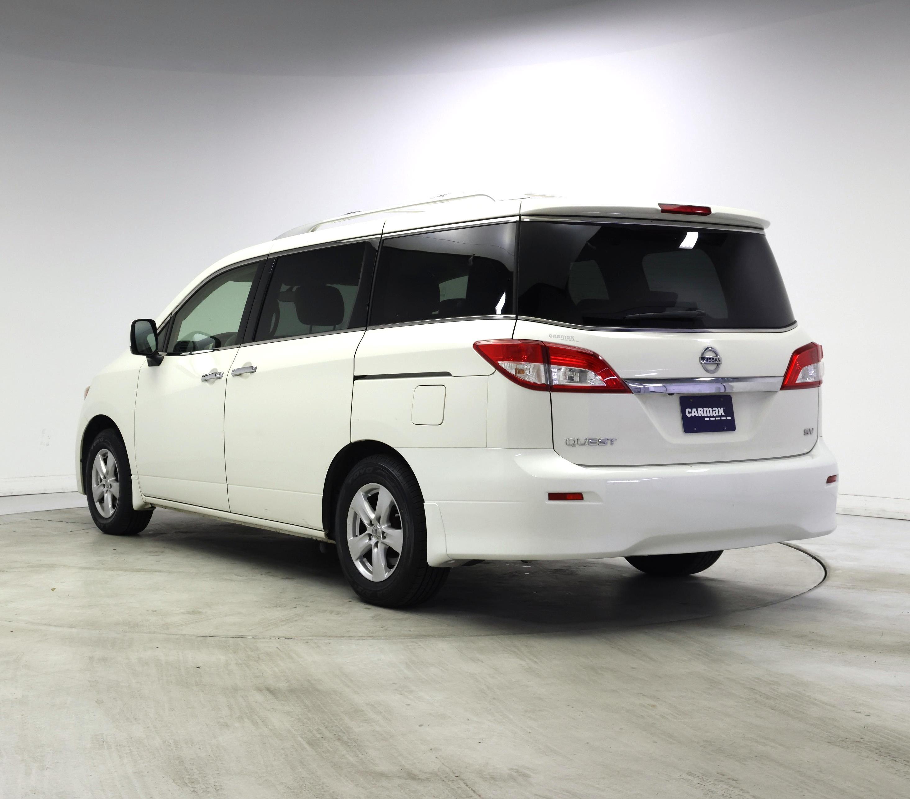 Thumbnail: 2015 Nissan Quest - 2