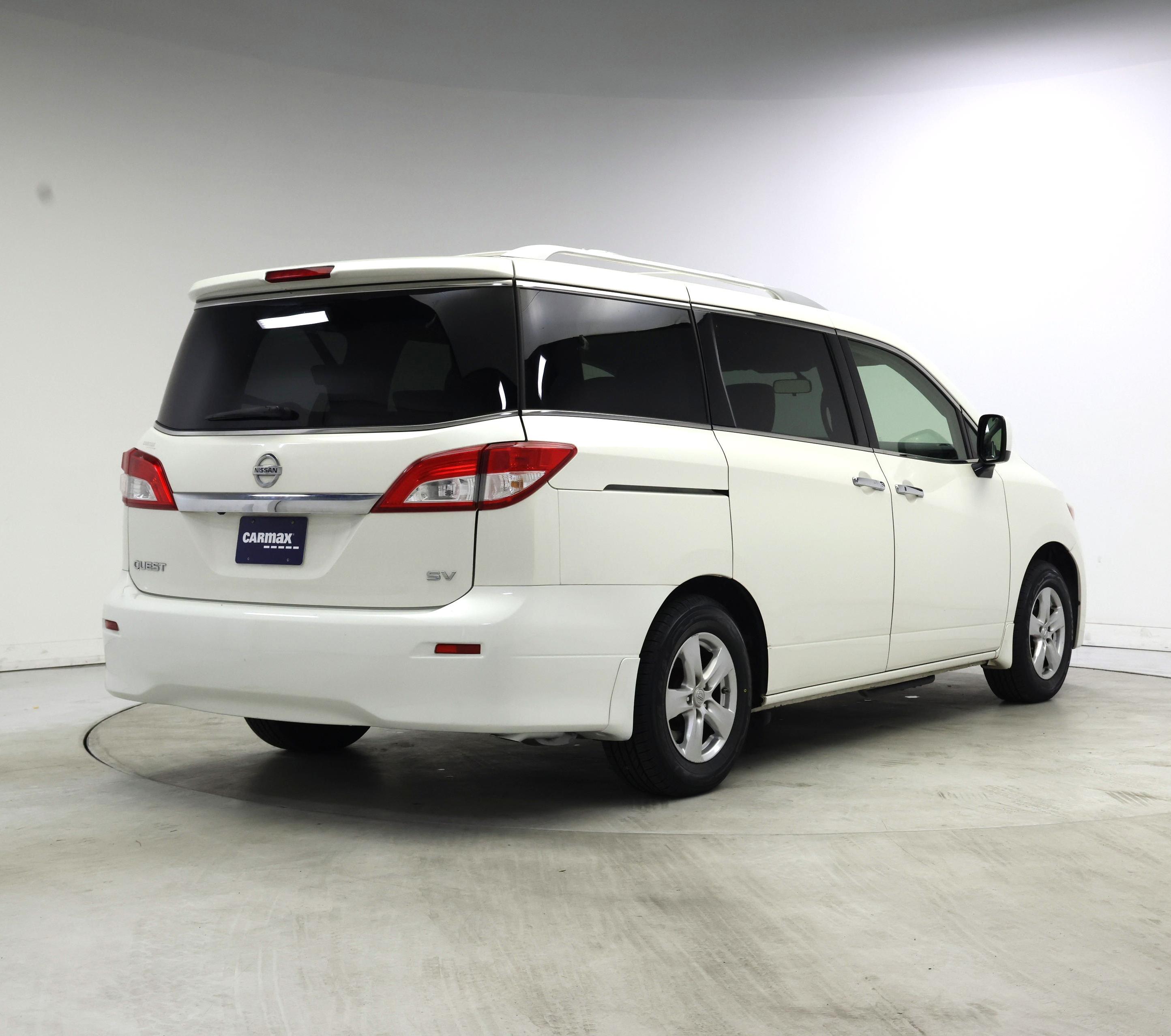 Thumbnail: 2015 Nissan Quest - 8