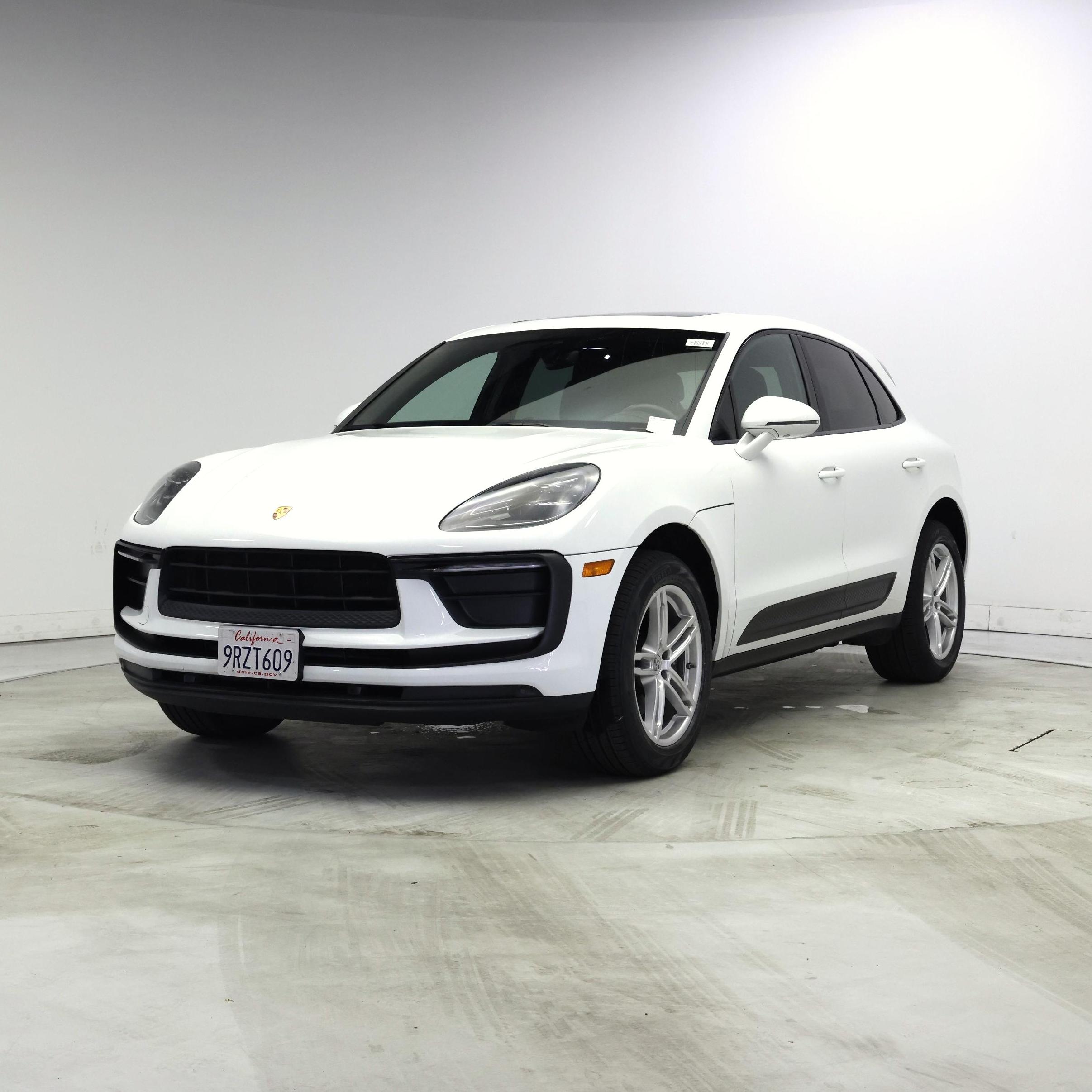 Thumbnail: 2022 Porsche Macan - 4