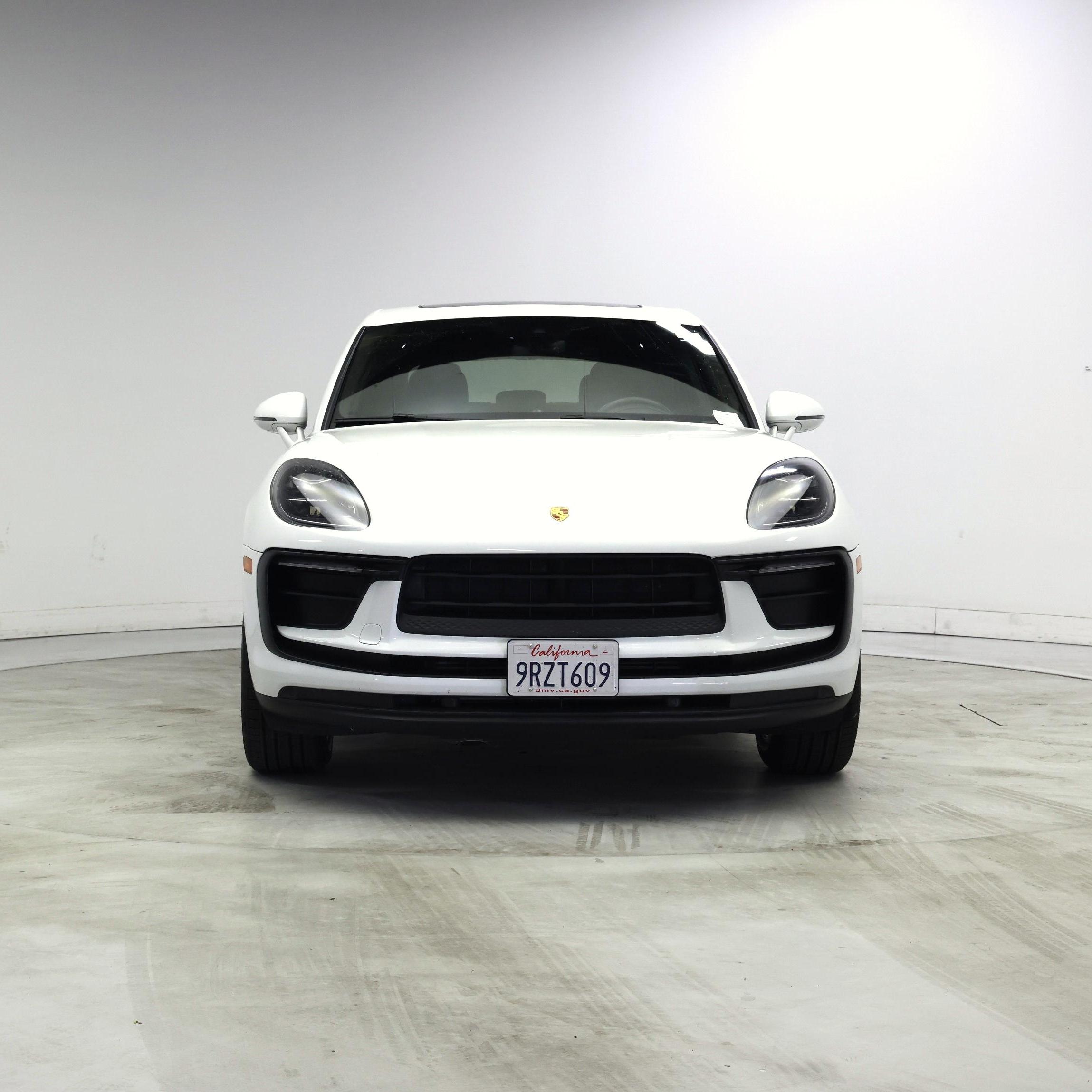 Thumbnail: 2022 Porsche Macan - 5