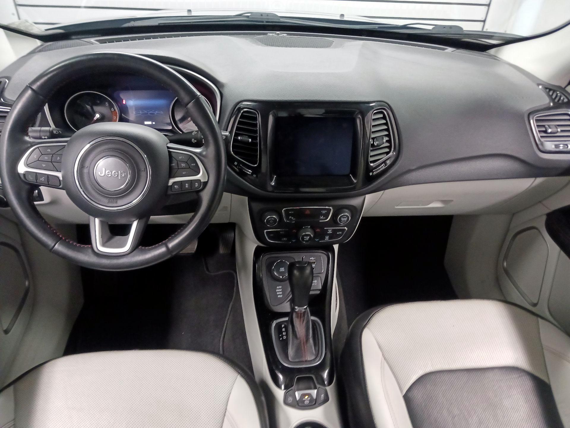 Thumbnail: 2021 Jeep Compass - 9