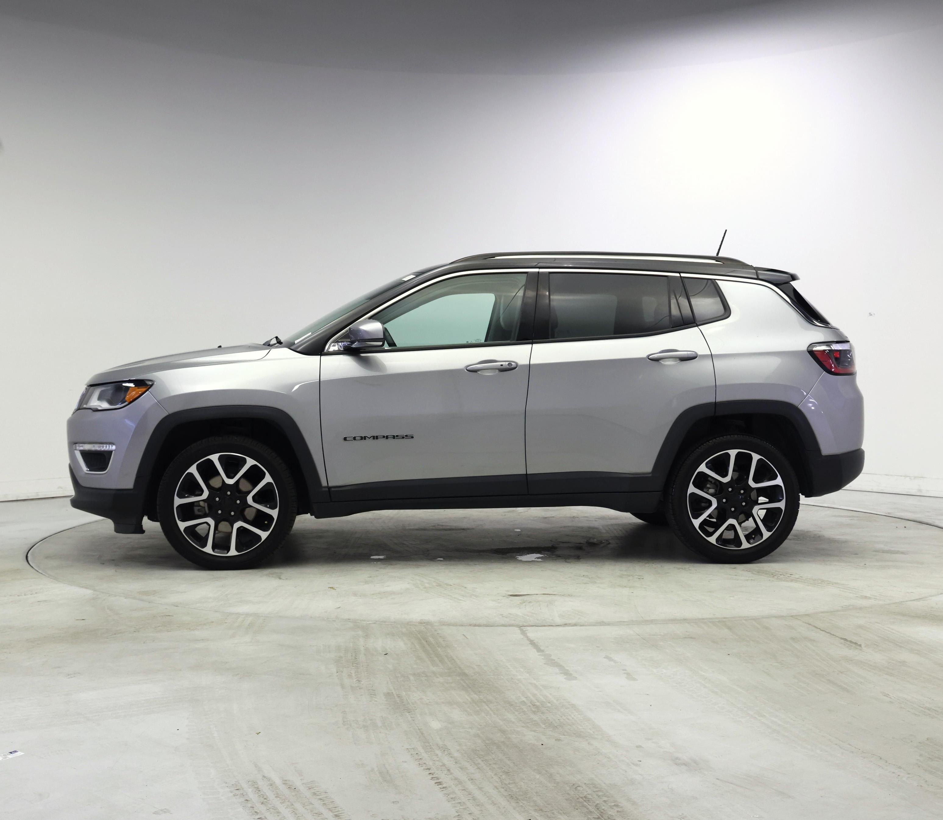 Thumbnail: 2021 Jeep Compass - 3