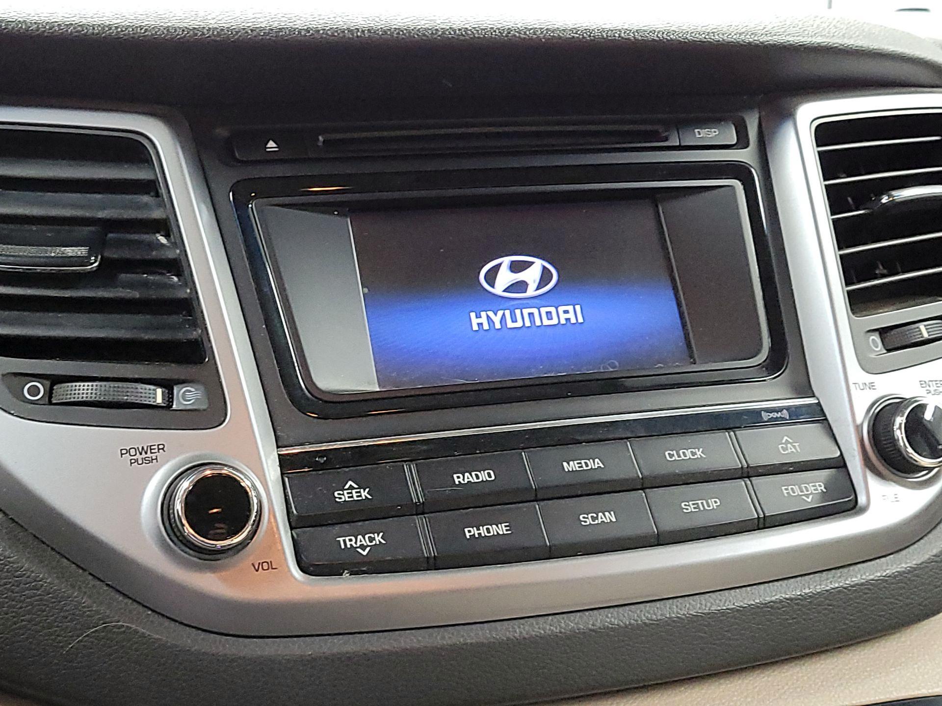 Thumbnail: 2016 Hyundai Tucson - 13