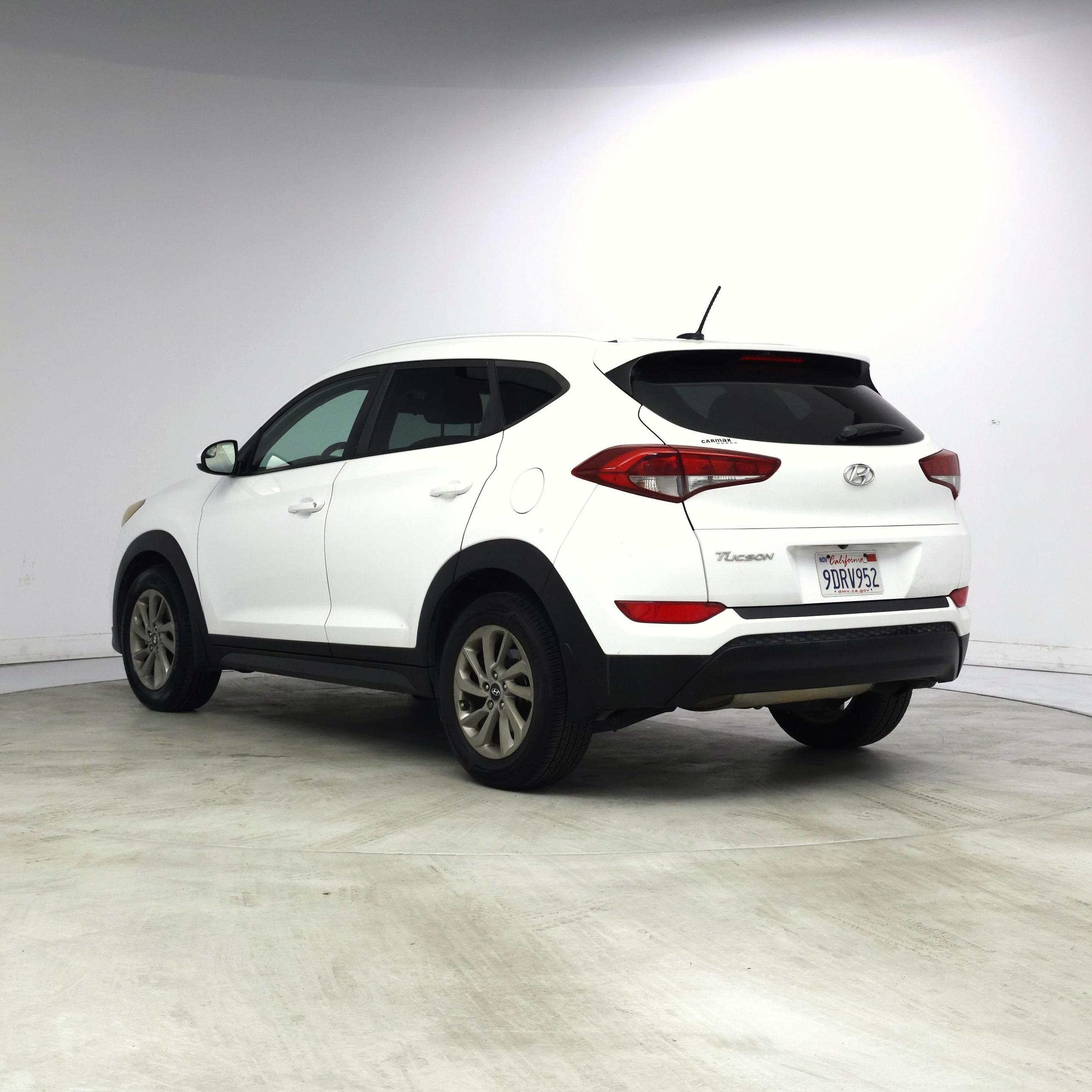 Thumbnail: 2016 Hyundai Tucson - 2