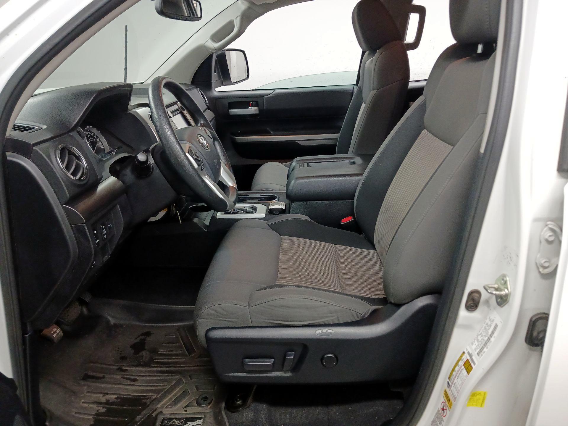 Thumbnail: 2014 Toyota Tundra - 11