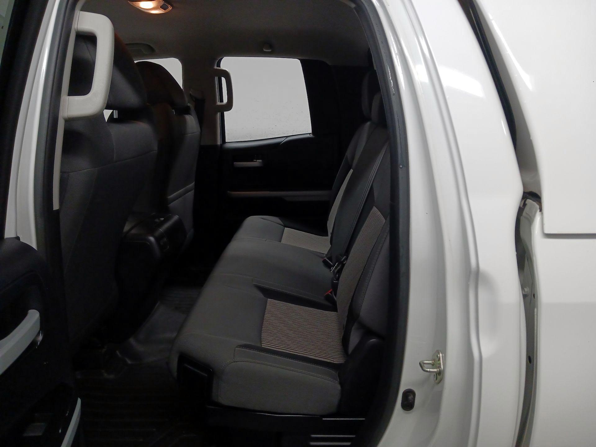 Thumbnail: 2014 Toyota Tundra - 19