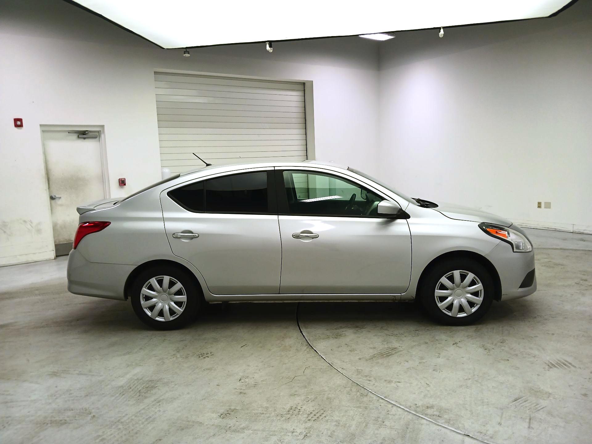 Thumbnail: 2019 Nissan Versa - 4