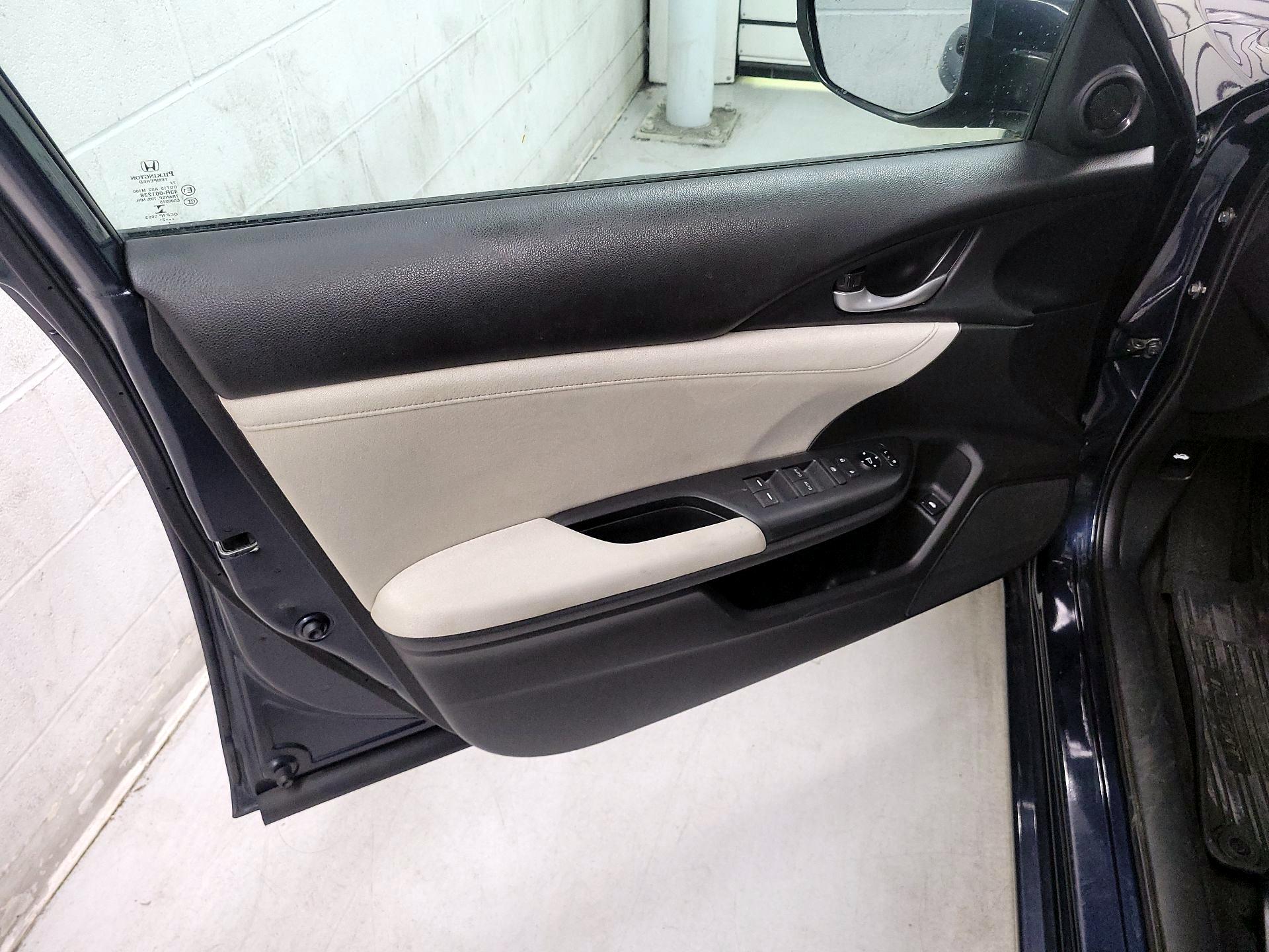 Thumbnail: 2022 Honda Insight - 12