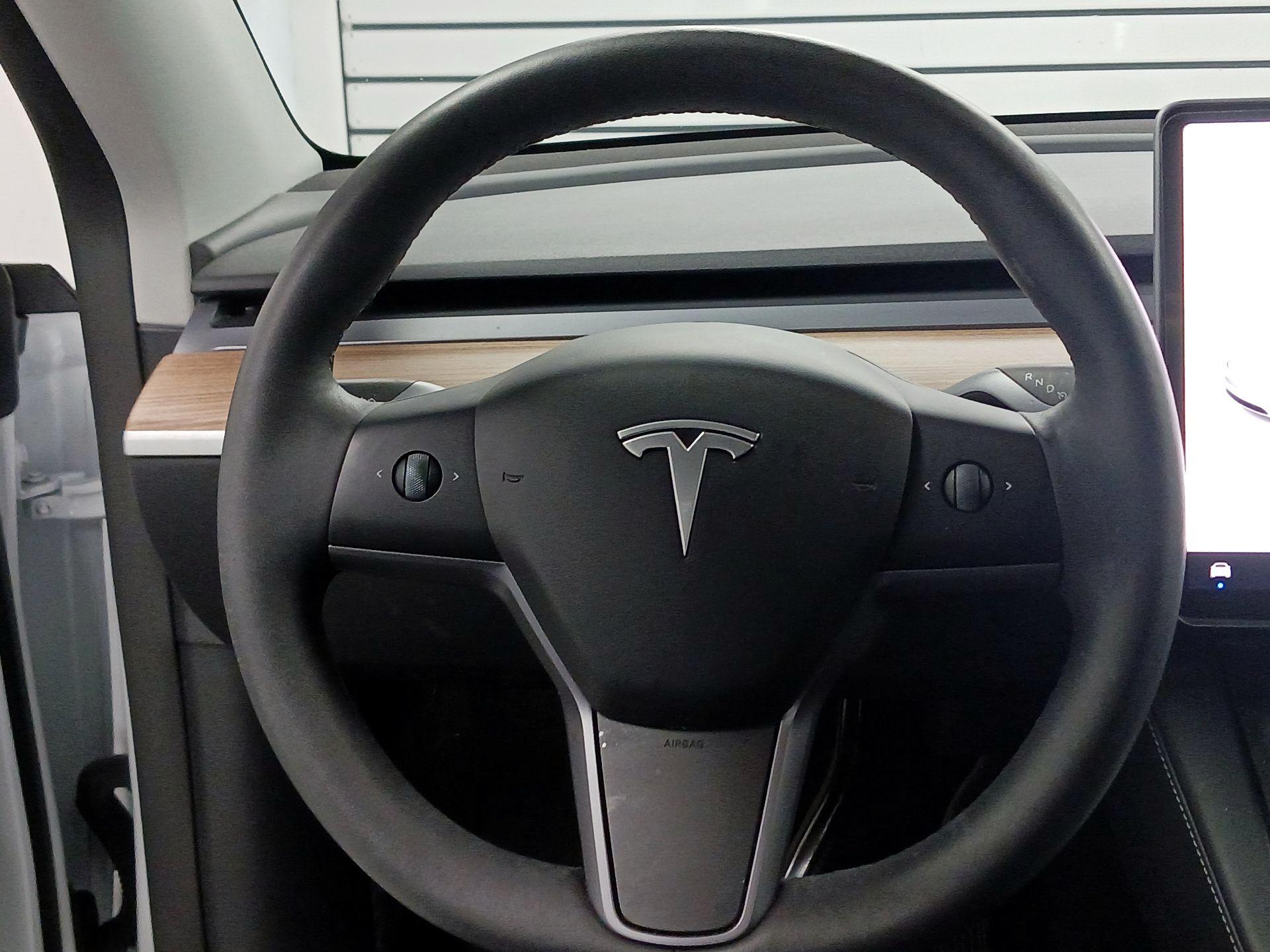 Thumbnail: 2024 Tesla Model Y - 10
