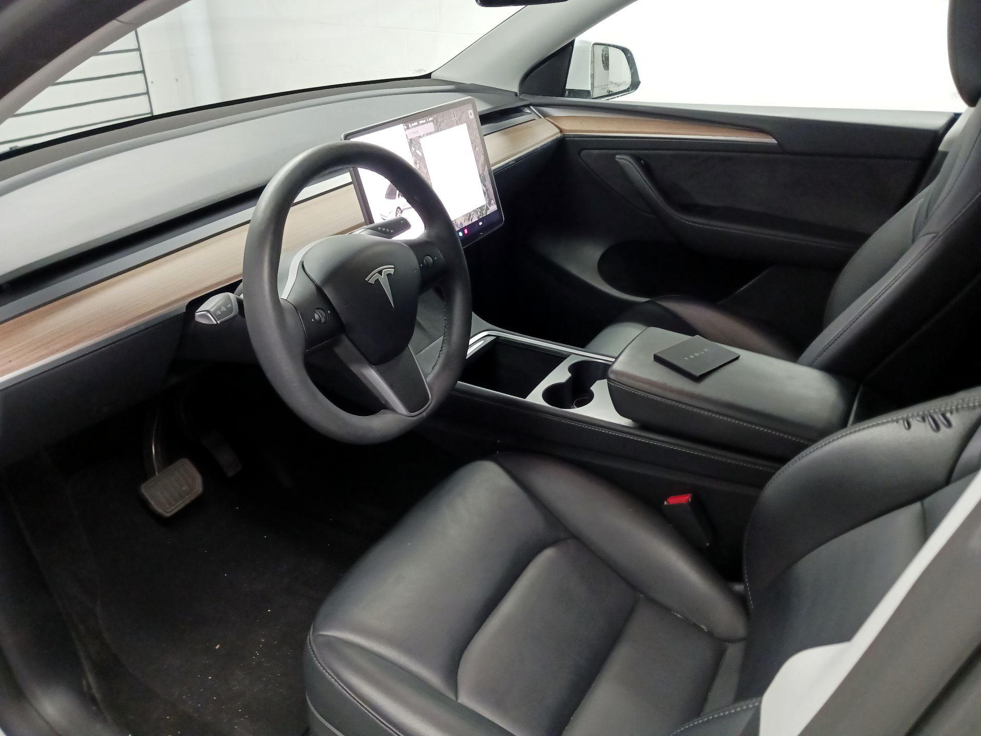 Thumbnail: 2024 Tesla Model Y - 11