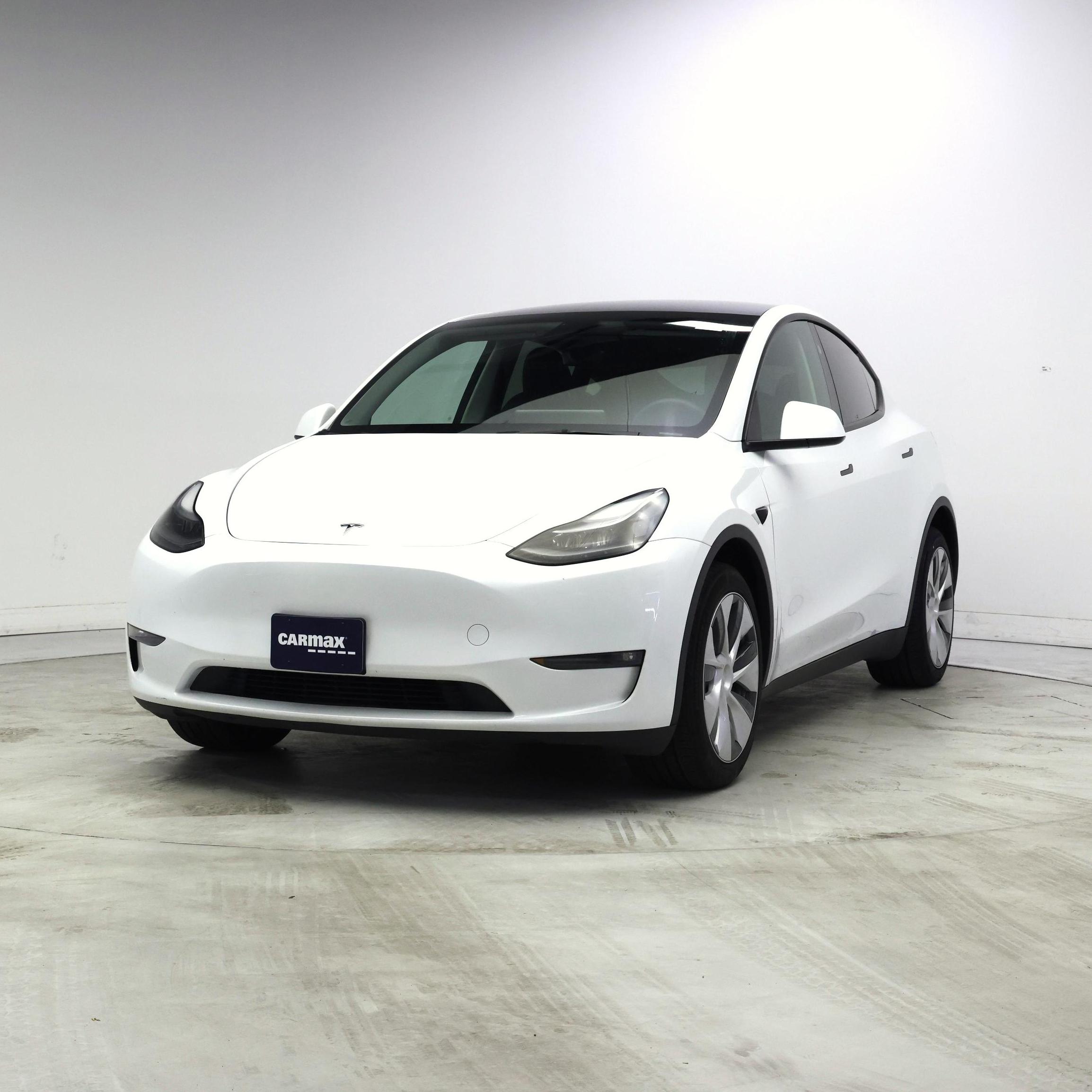 Thumbnail: 2024 Tesla Model Y - 4