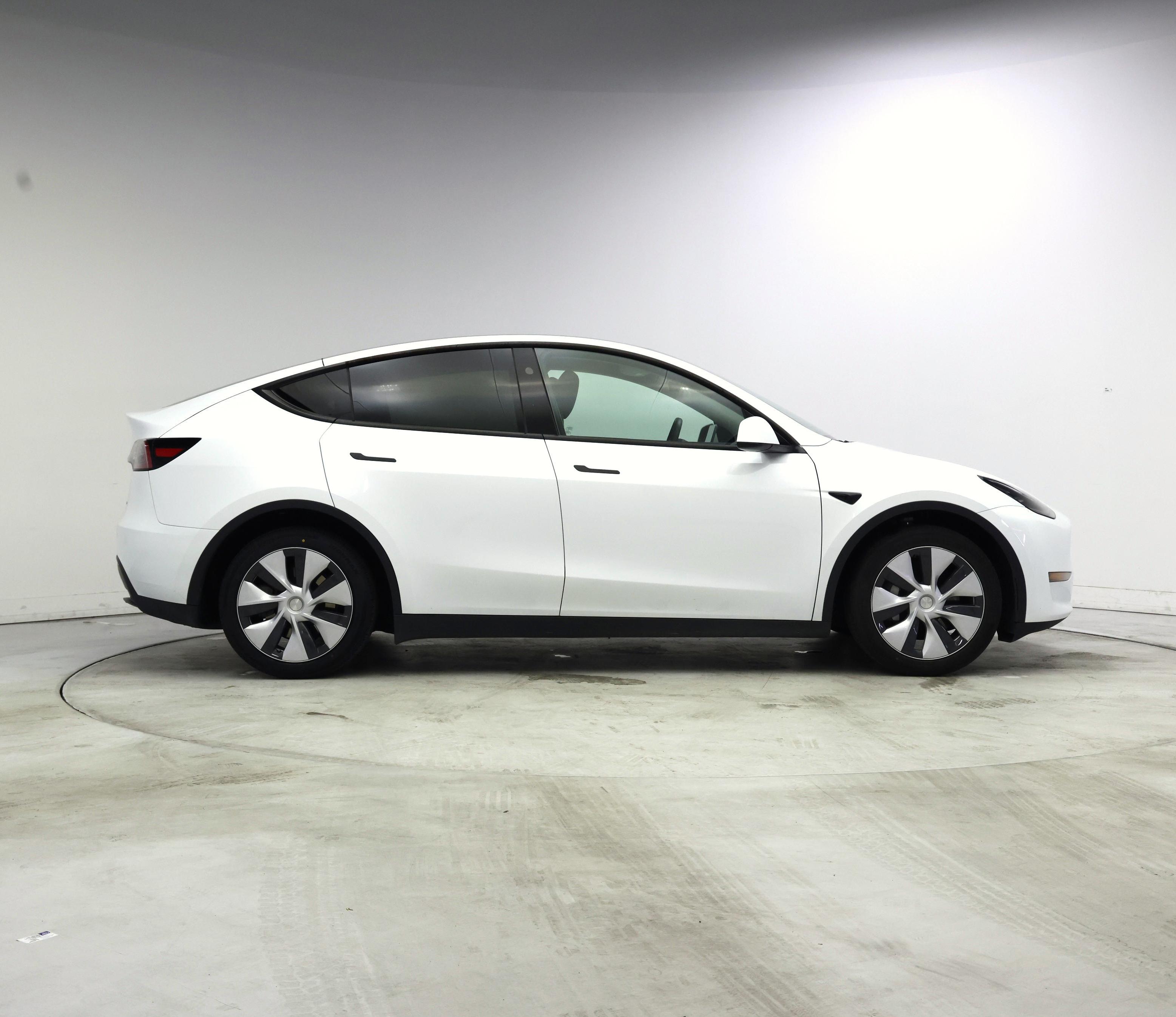 Thumbnail: 2024 Tesla Model Y - 7