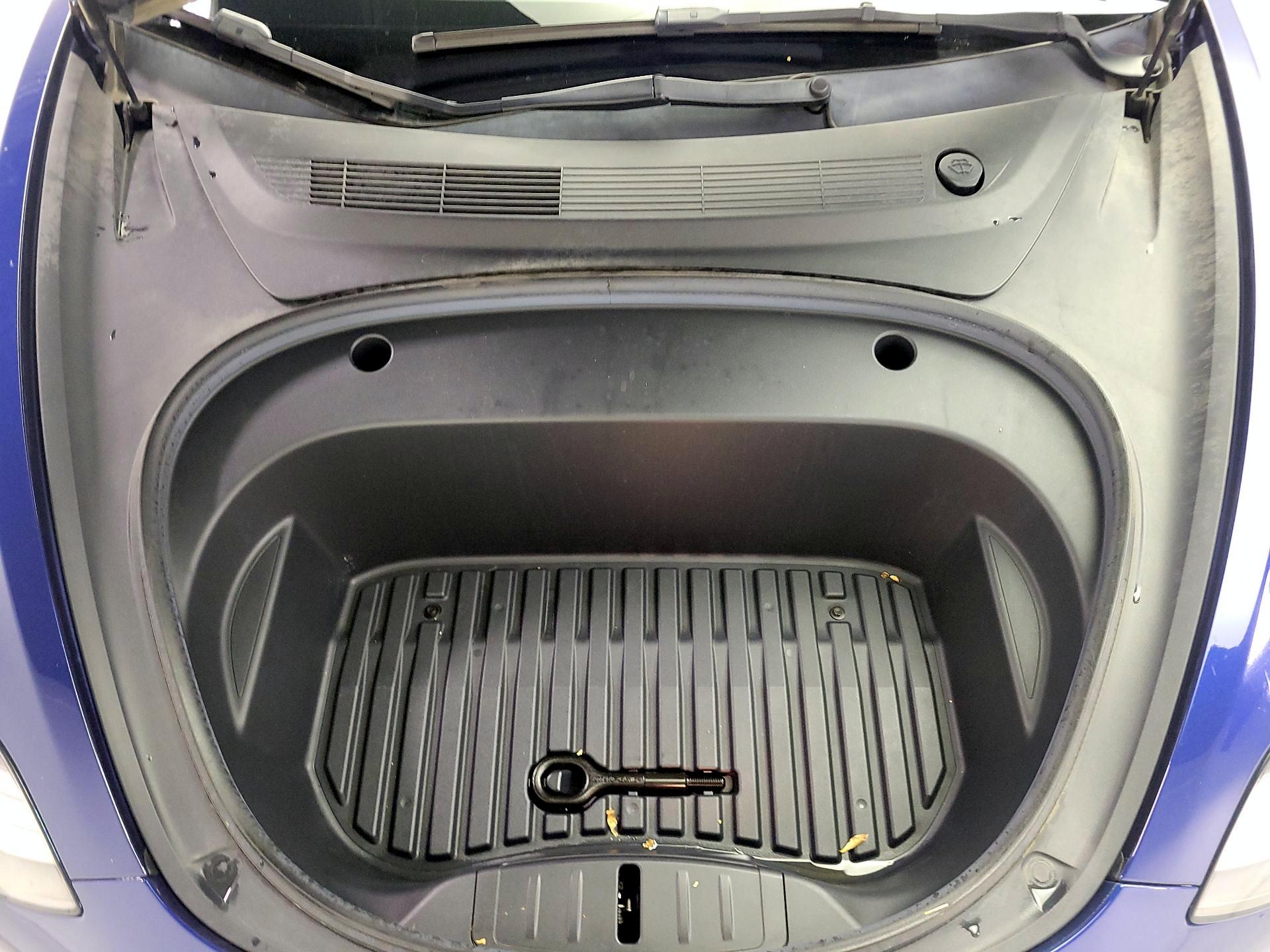 Thumbnail: 2023 Tesla Model 3 - 20