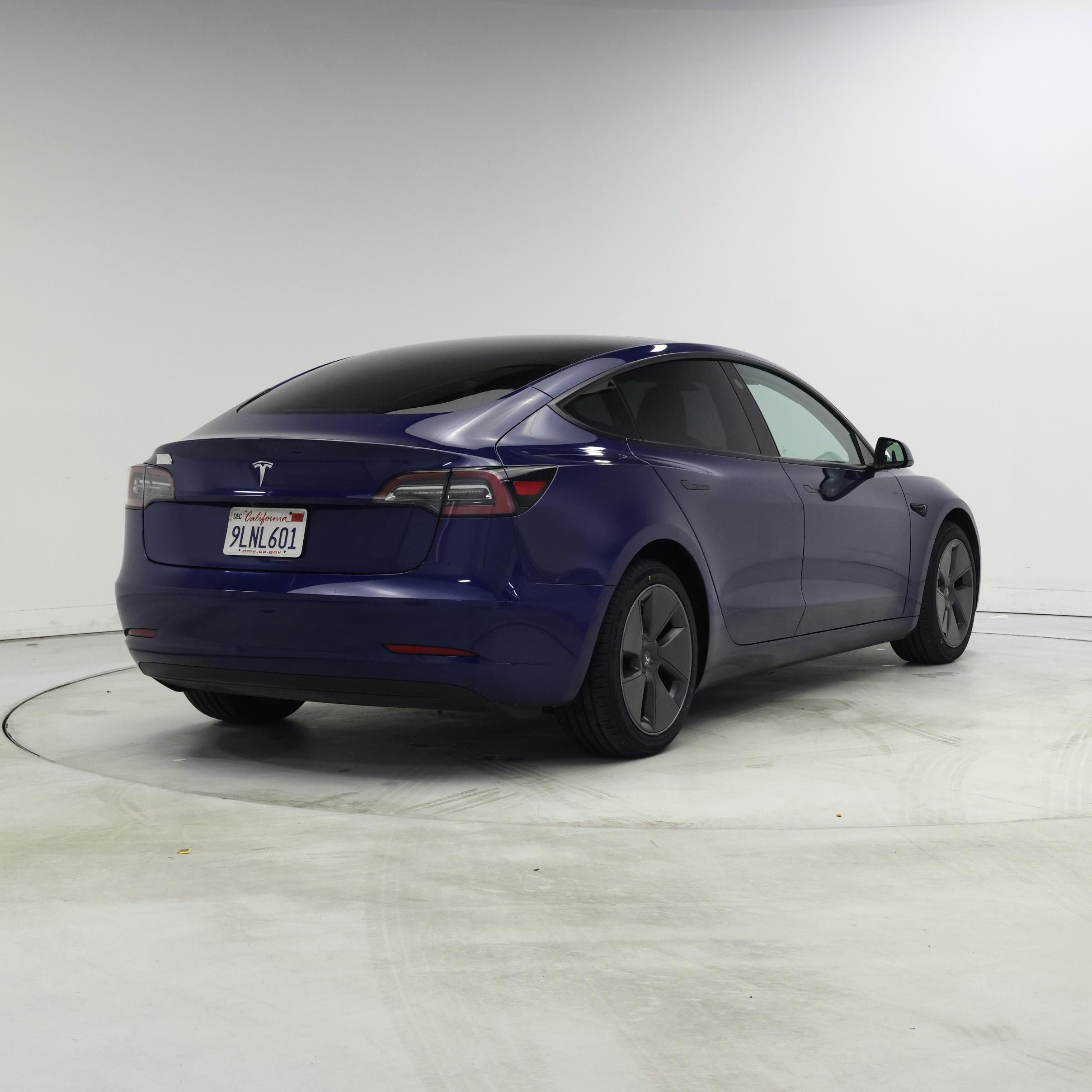 Thumbnail: 2023 Tesla Model 3 - 8