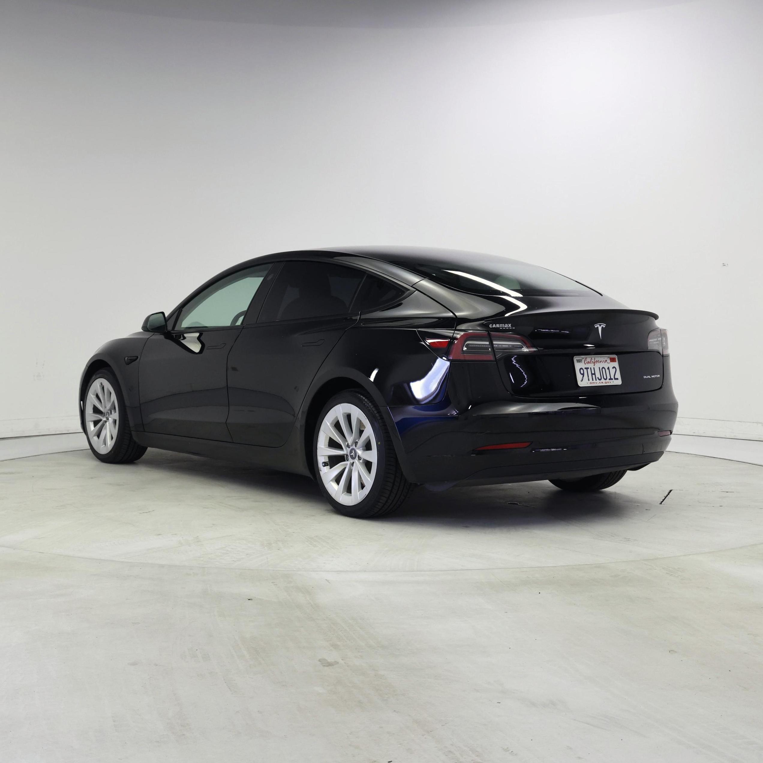 Thumbnail: 2022 Tesla Model 3 - 2
