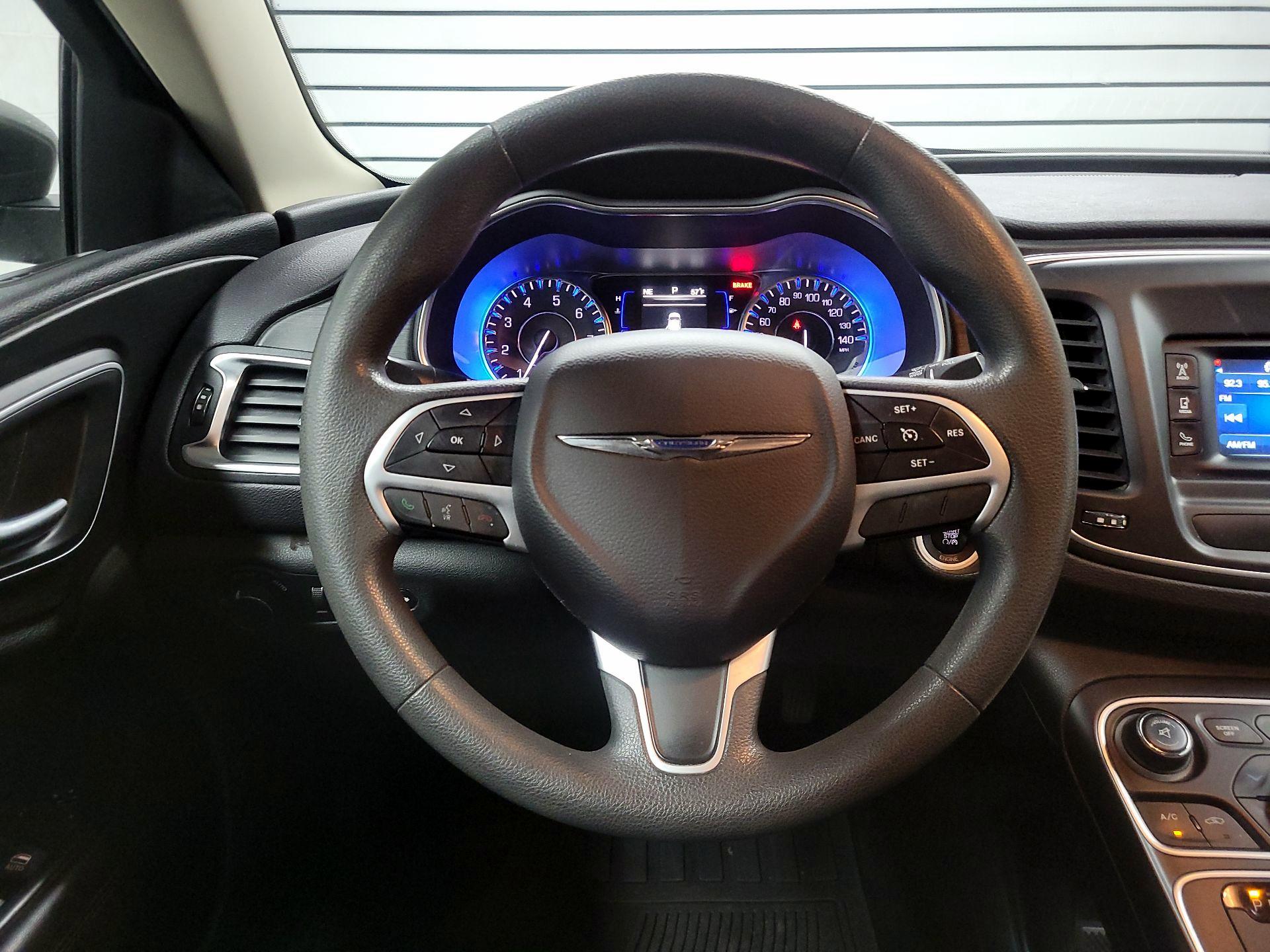 Thumbnail: 2015 Chrysler 200 - 10