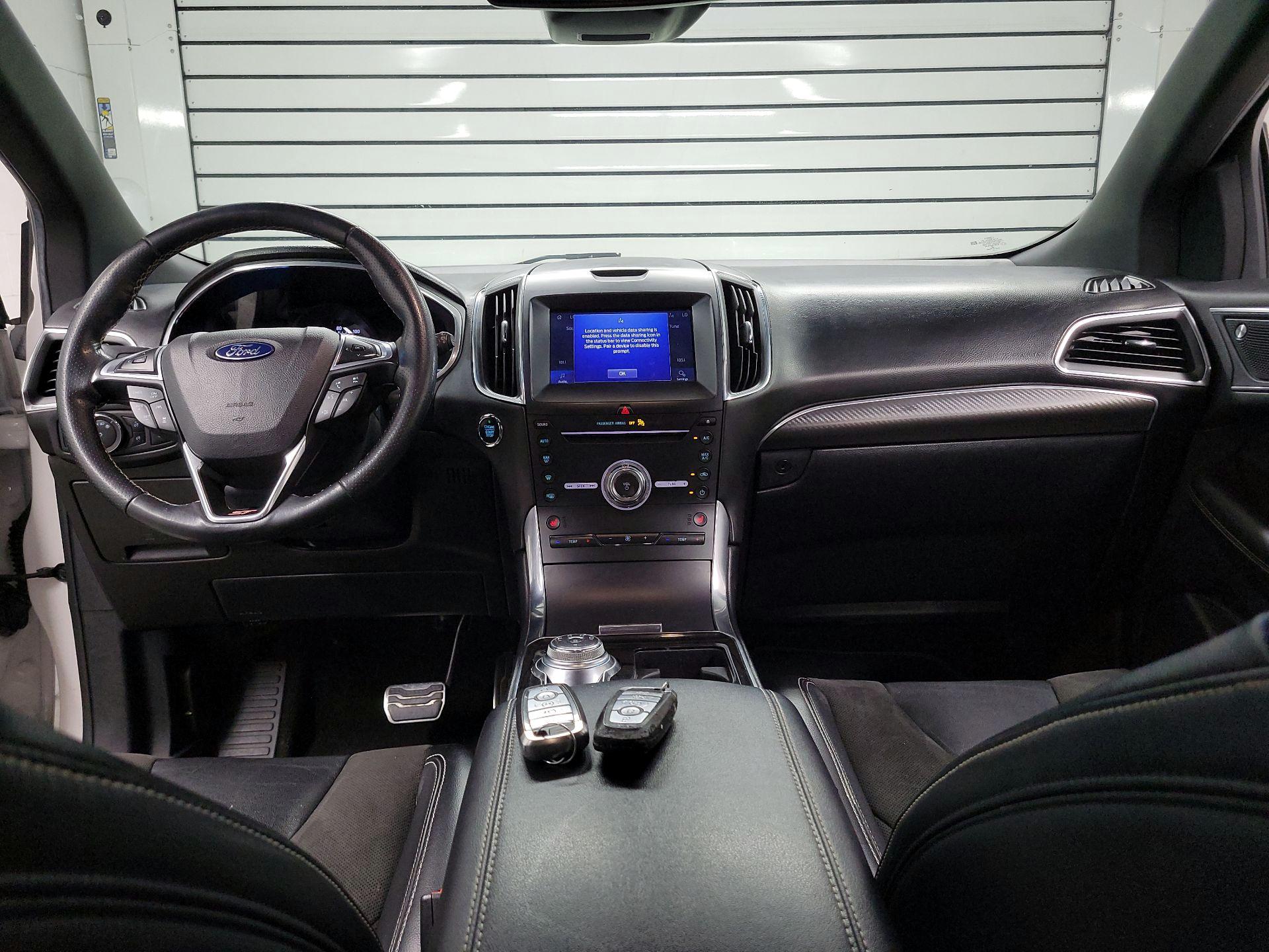 Thumbnail: 2019 Ford Edge - 9