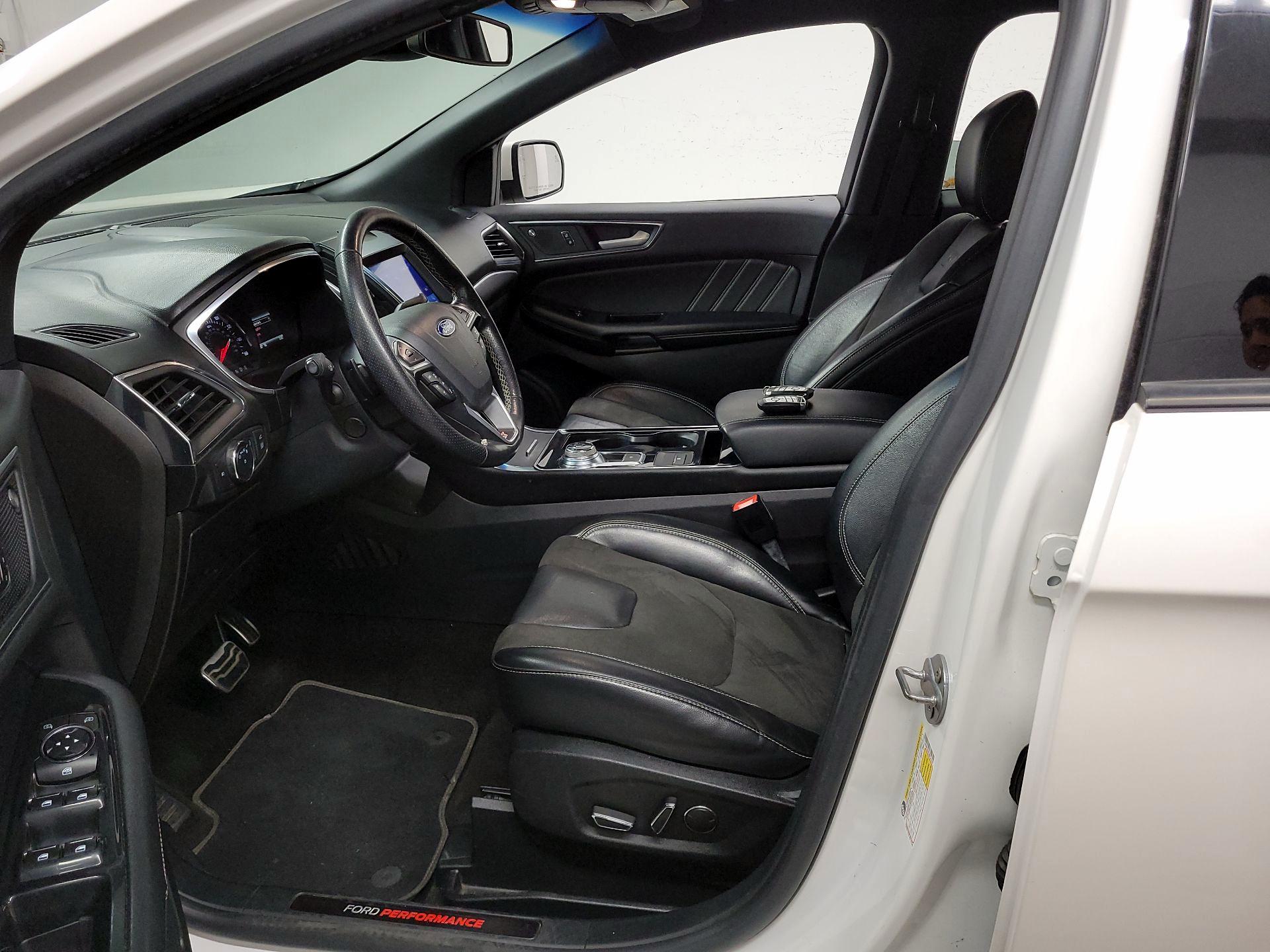 Thumbnail: 2019 Ford Edge - 11