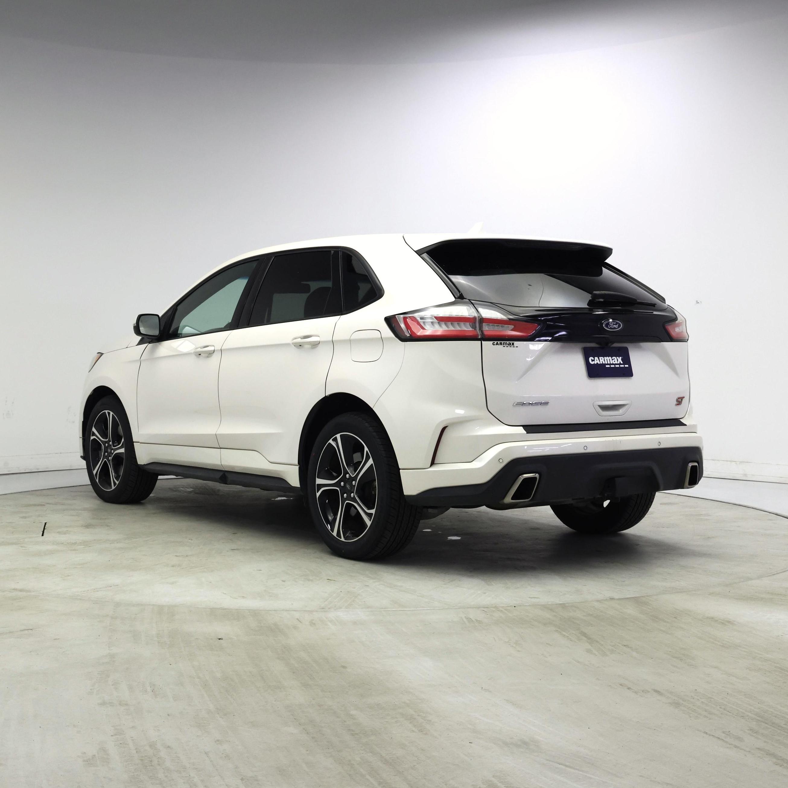 Thumbnail: 2019 Ford Edge - 2