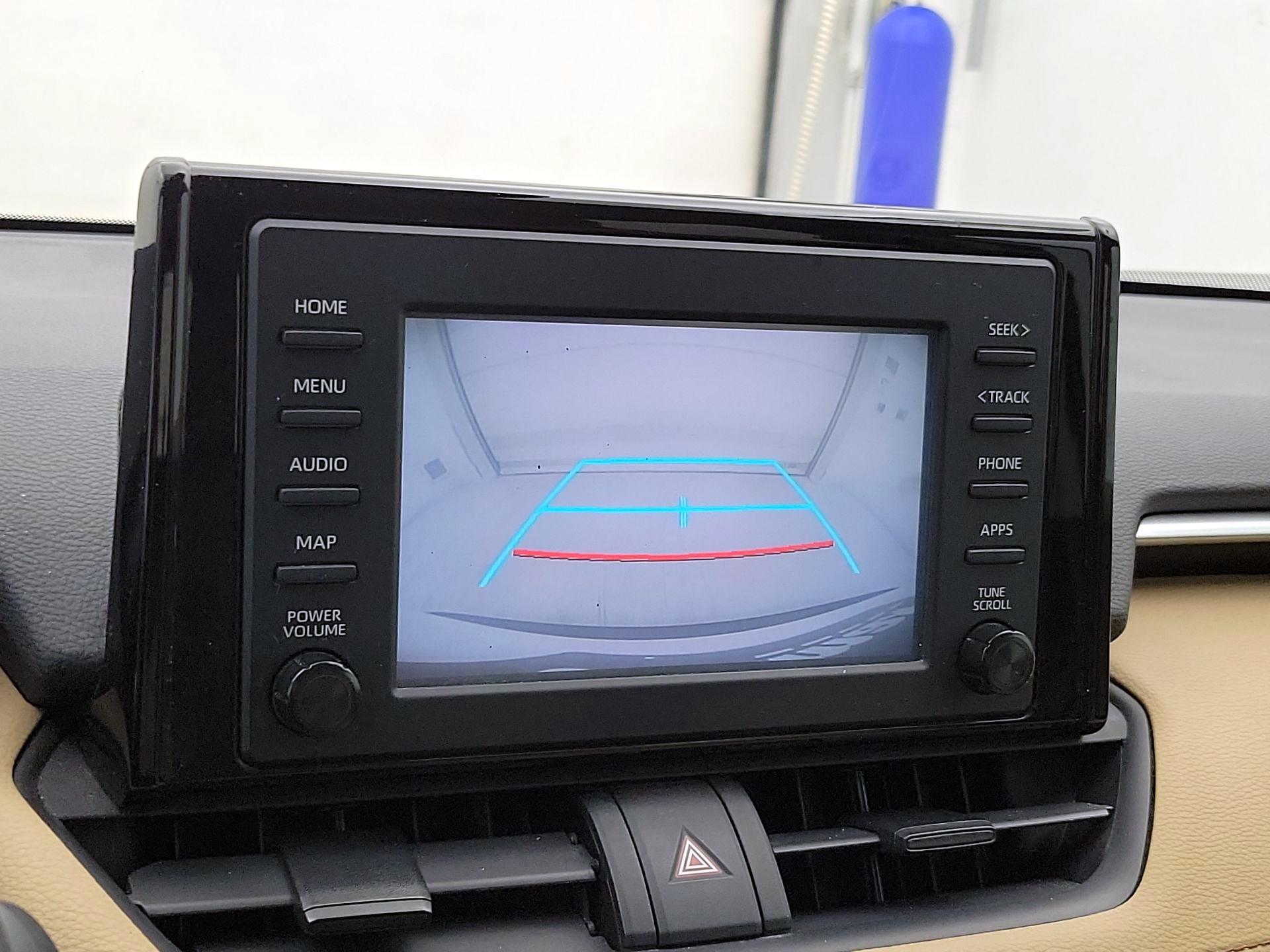 Thumbnail: 2019 Toyota RAV4 - 14