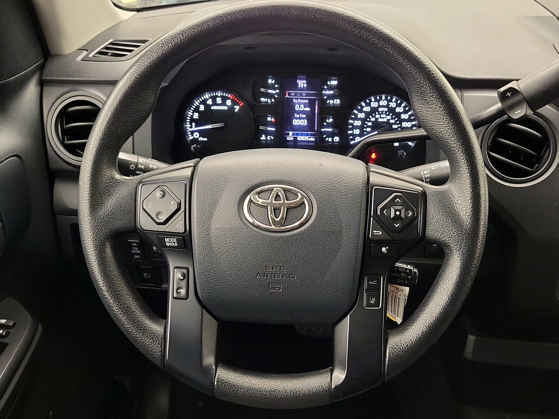 Thumbnail: 2019 Toyota Tundra - 10