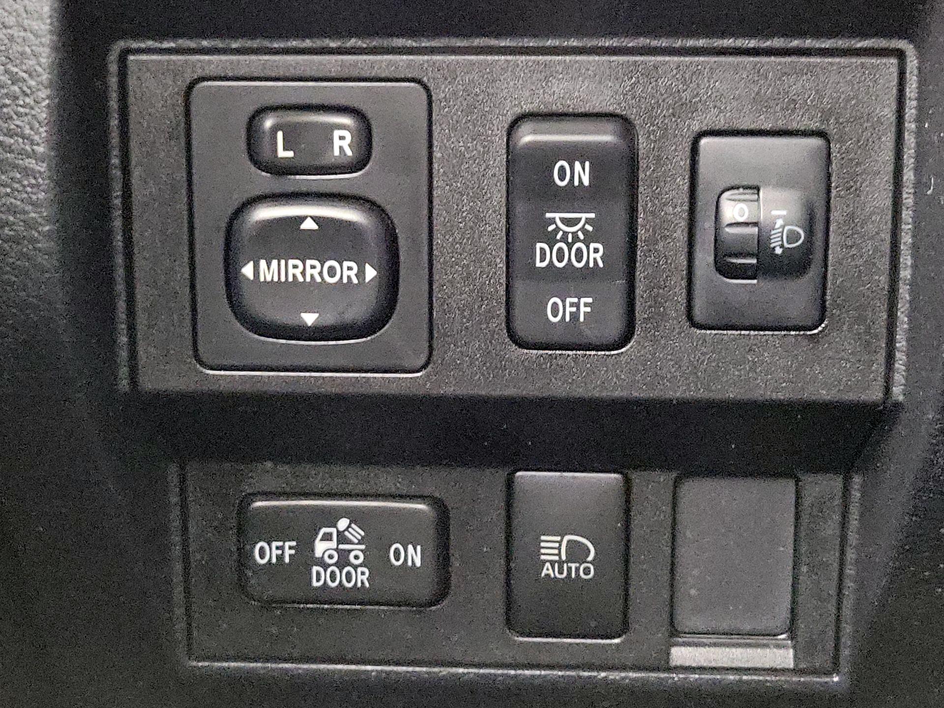 Thumbnail: 2019 Toyota Tundra - 13