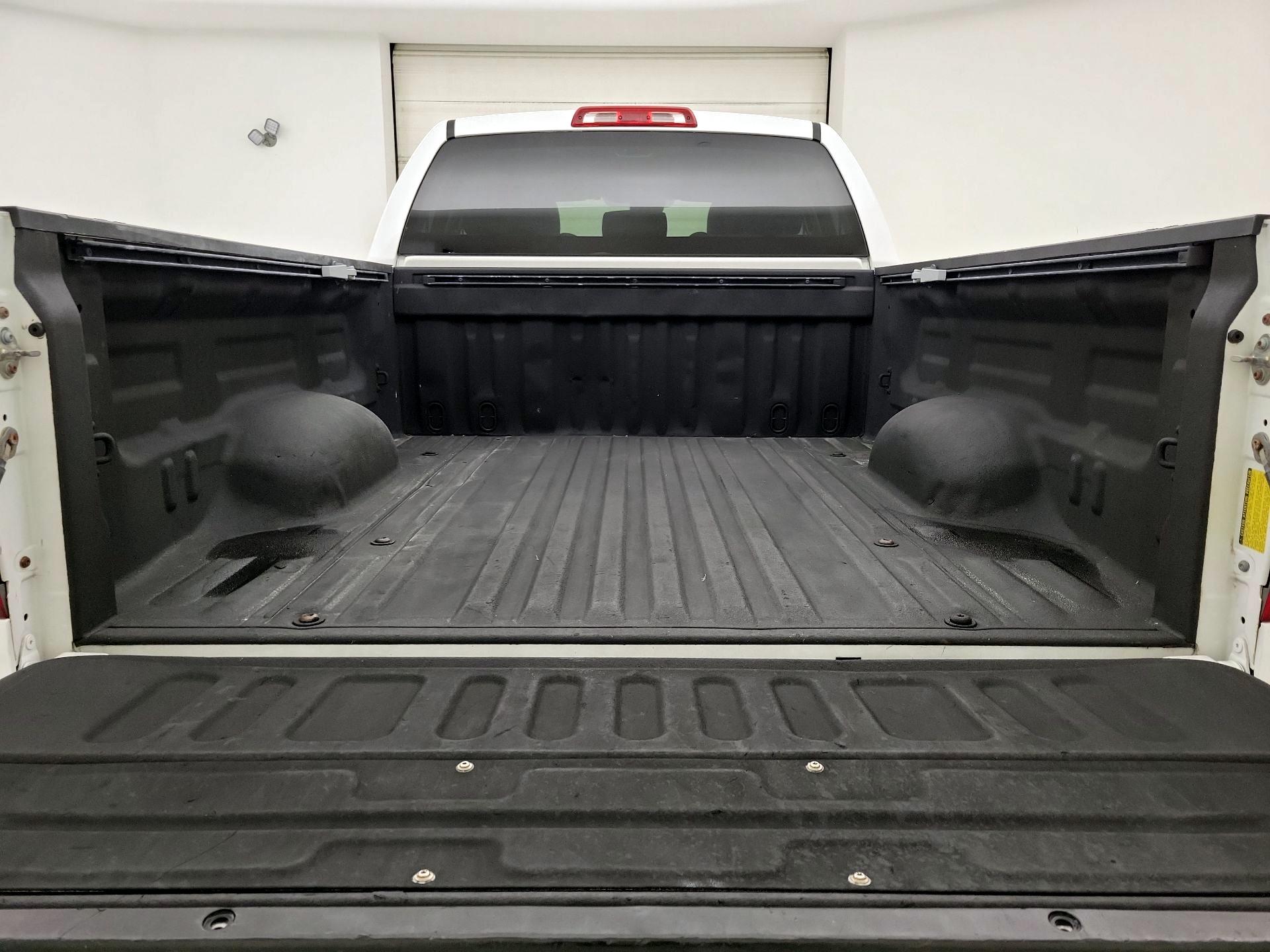 Thumbnail: 2019 Toyota Tundra - 20