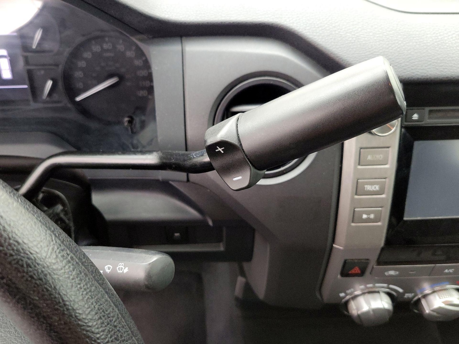 2019 Toyota Tundra SR - Photo 18
