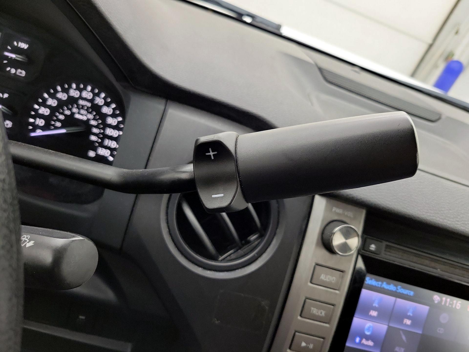 Thumbnail: 2019 Toyota Tundra - 17