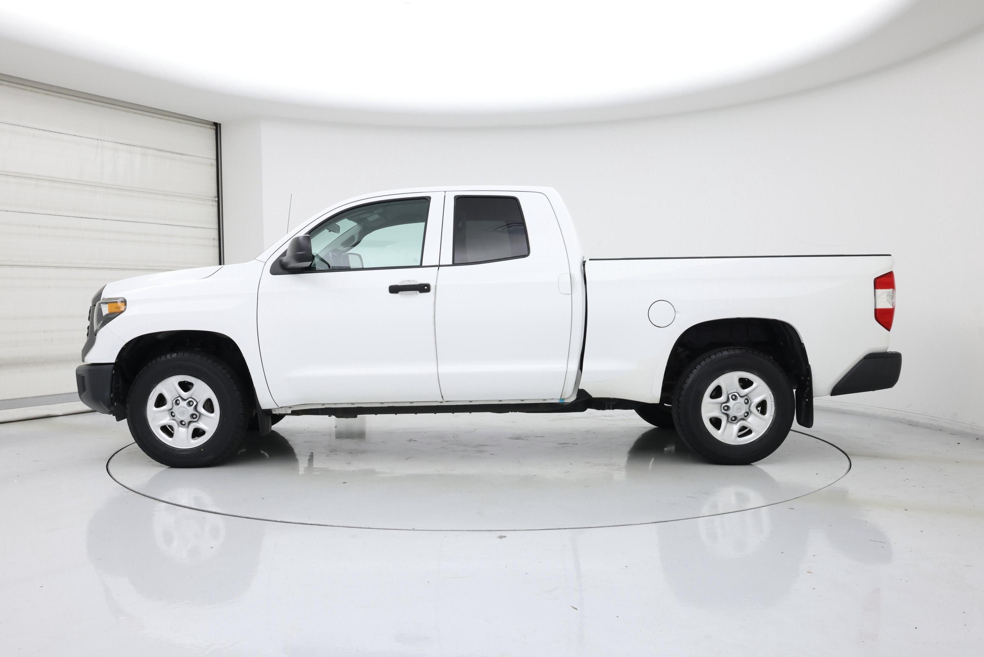 Thumbnail: 2019 Toyota Tundra - 3