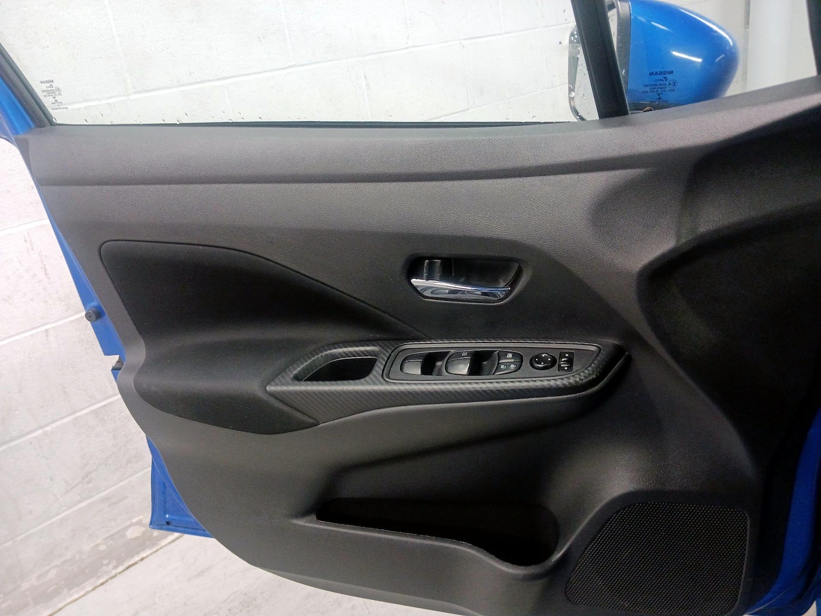 2021 Nissan Versa Sedan SV - Photo 11