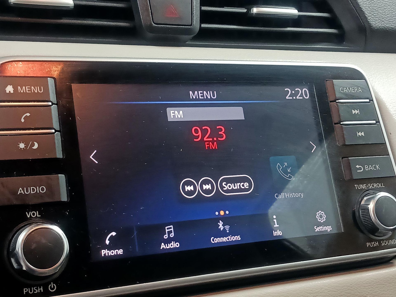 2021 Nissan Versa Sedan SV - Photo 13